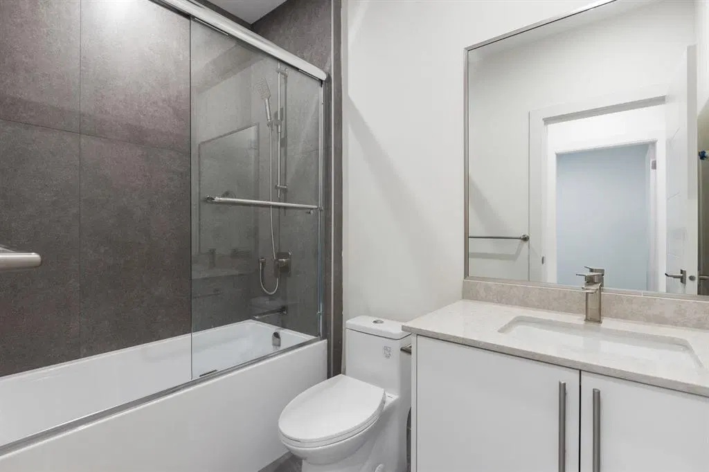 Photo 2 of 4 at Basement – 2644 Chesterfield Avenue