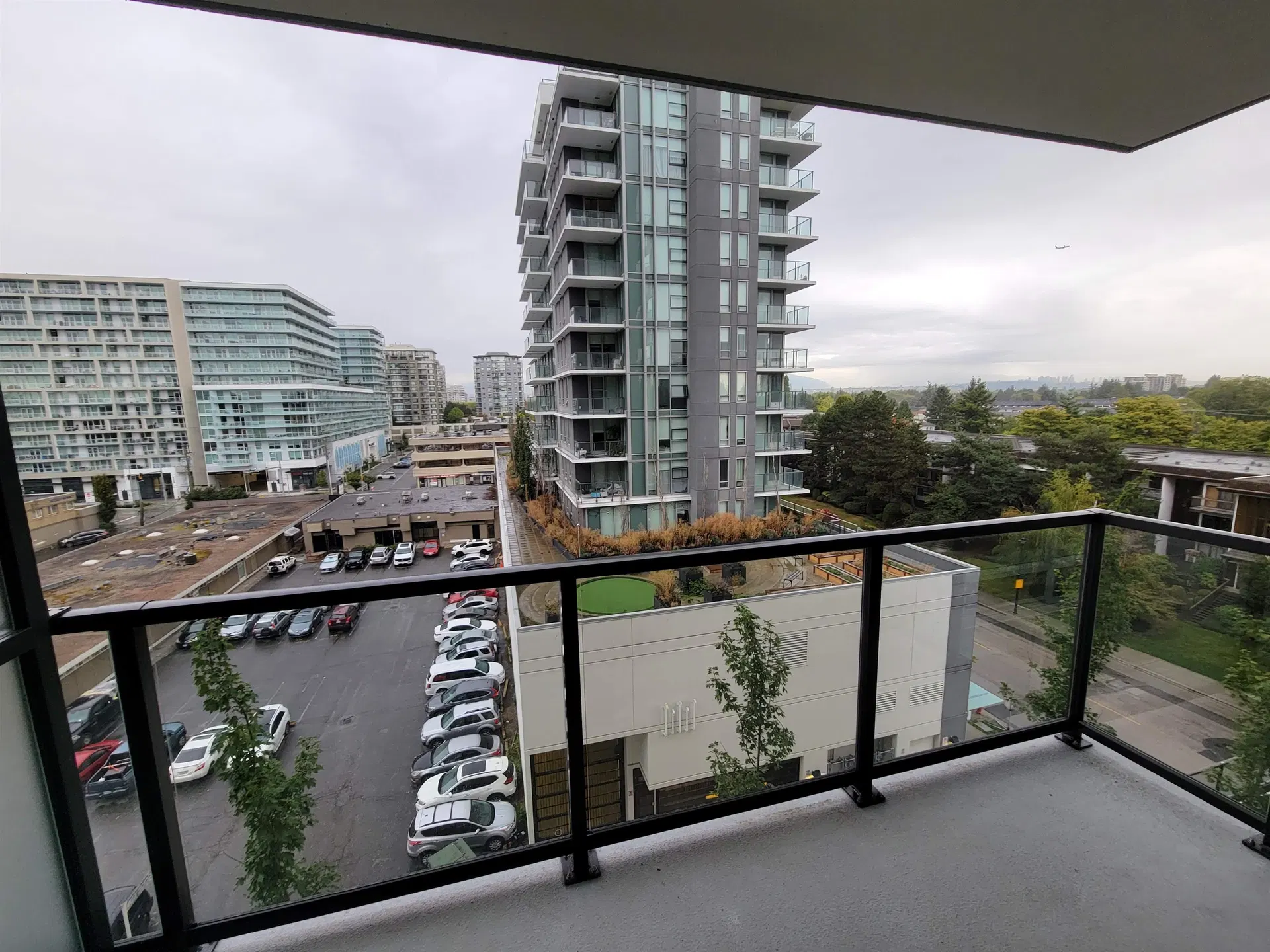 #709 – 6633 Buswell Street
