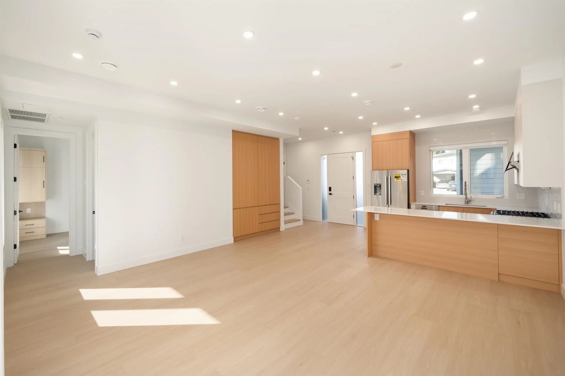 Photo 5 of 28 at #3 – 5300 Chetwynd Avenue