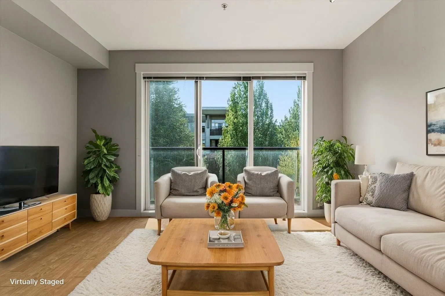 Photo 5 of 28 at #310 – 33539 Holland Avenue