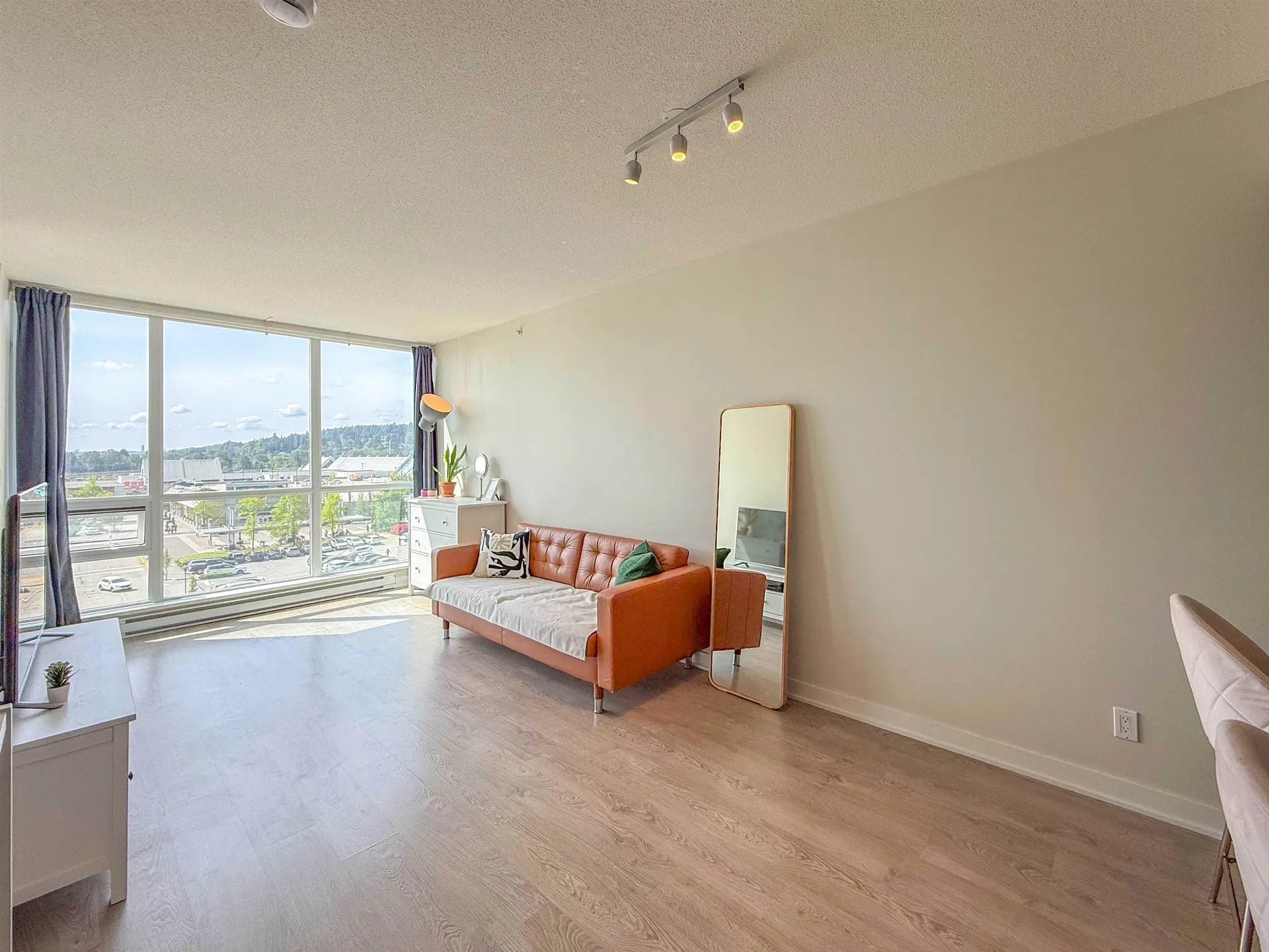 Photo 2 of 24 at #705 – 2975 Atlantic Avenue