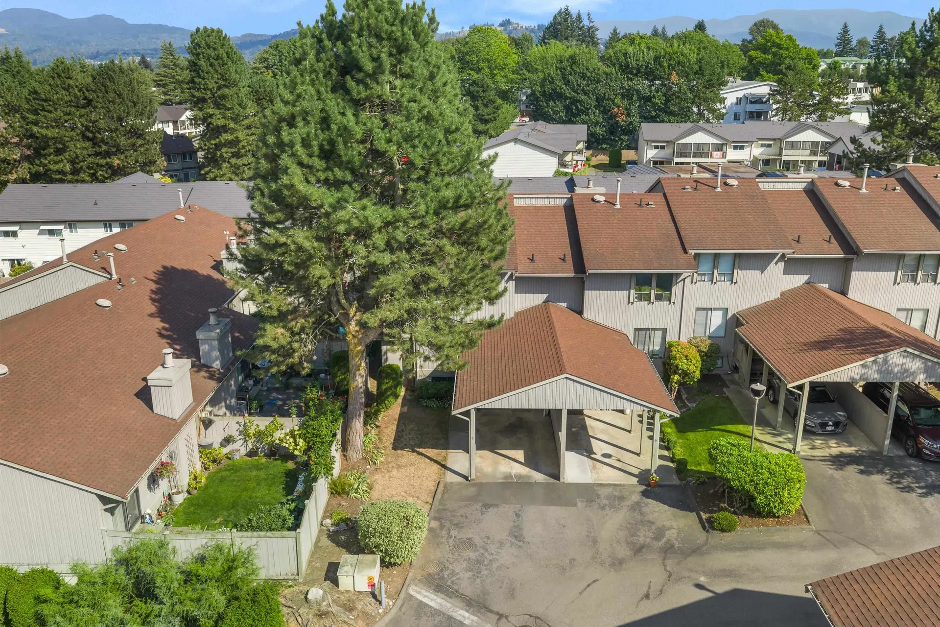 Photo 4 of 39 at #5 – 32858 Landeau Place
