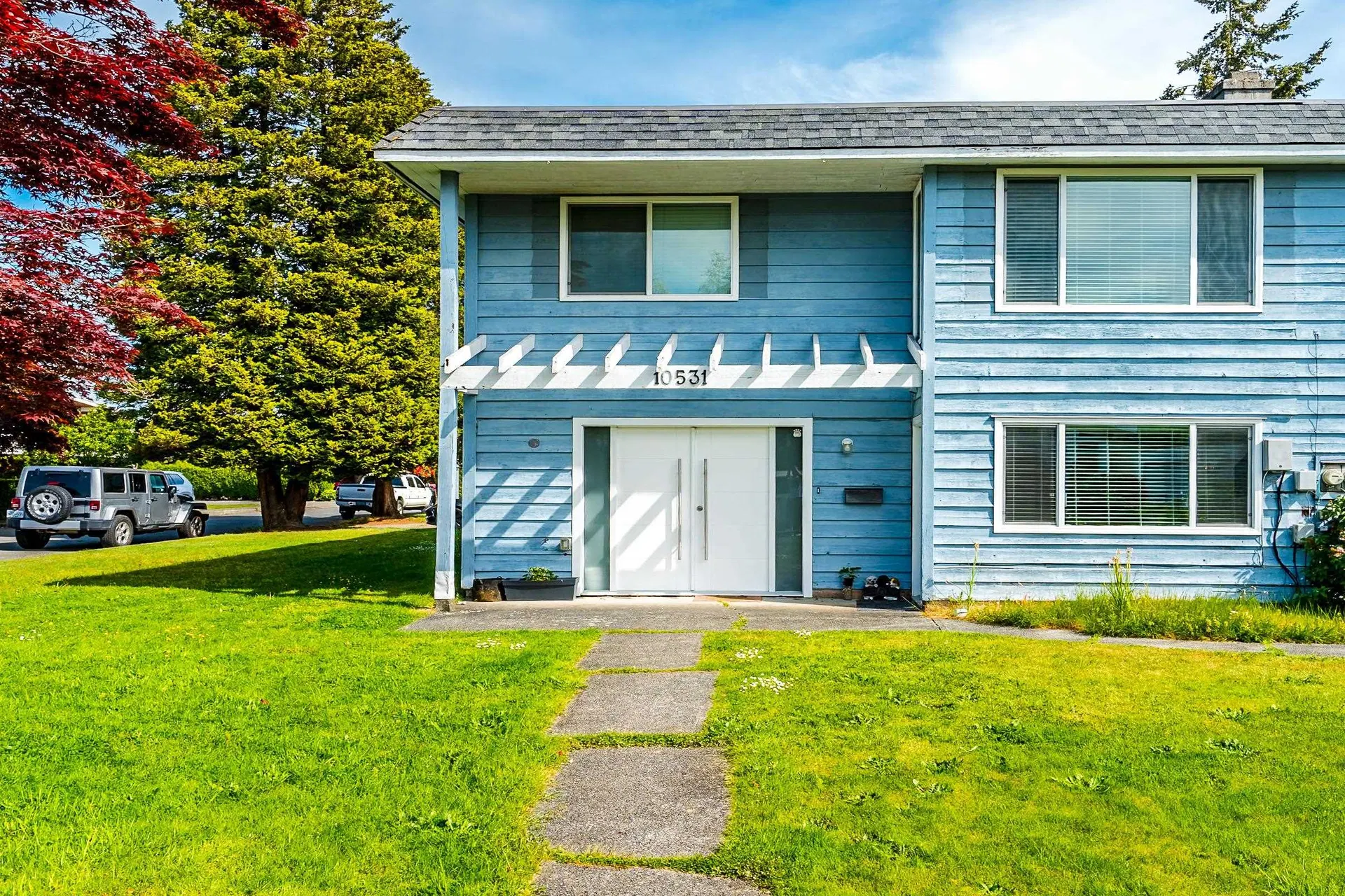 Photo 3 of 12 at 10531 Anahim Drive