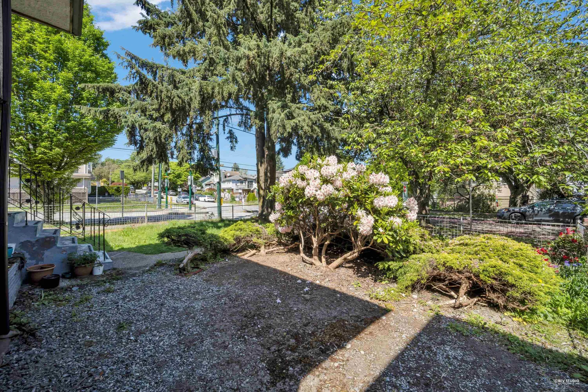 Photo 3 of 23 at 3006 E 27th Avenue