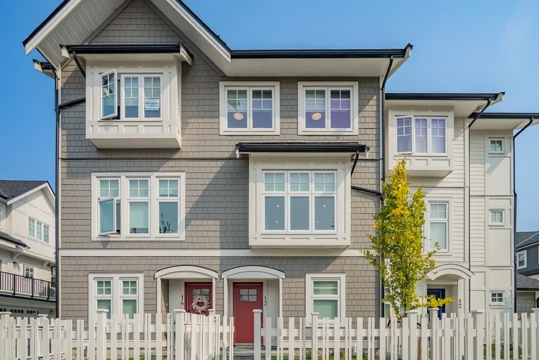 #11 – 22811 Mclean Avenue