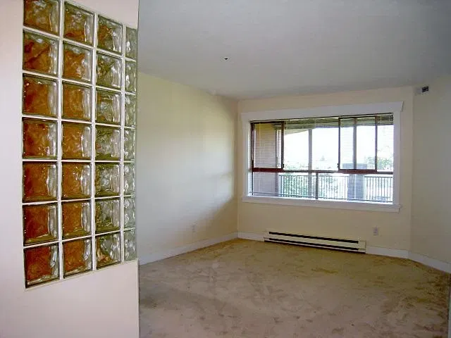 Photo 4 of 15 at #315 – 1869 Spyglass Place