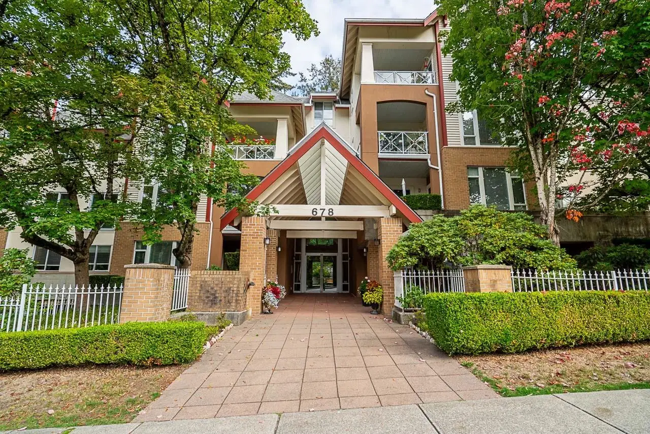 #207 – 678 Queens Road