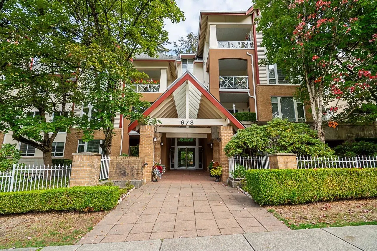 #207 – 678 Queens Road