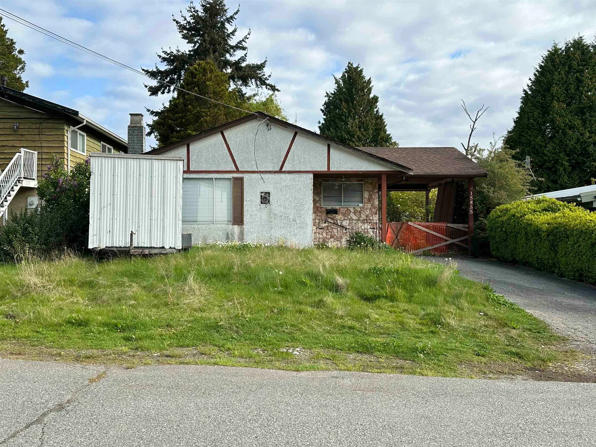 Photo 1 of 19 at 15855 Vine Avenue
