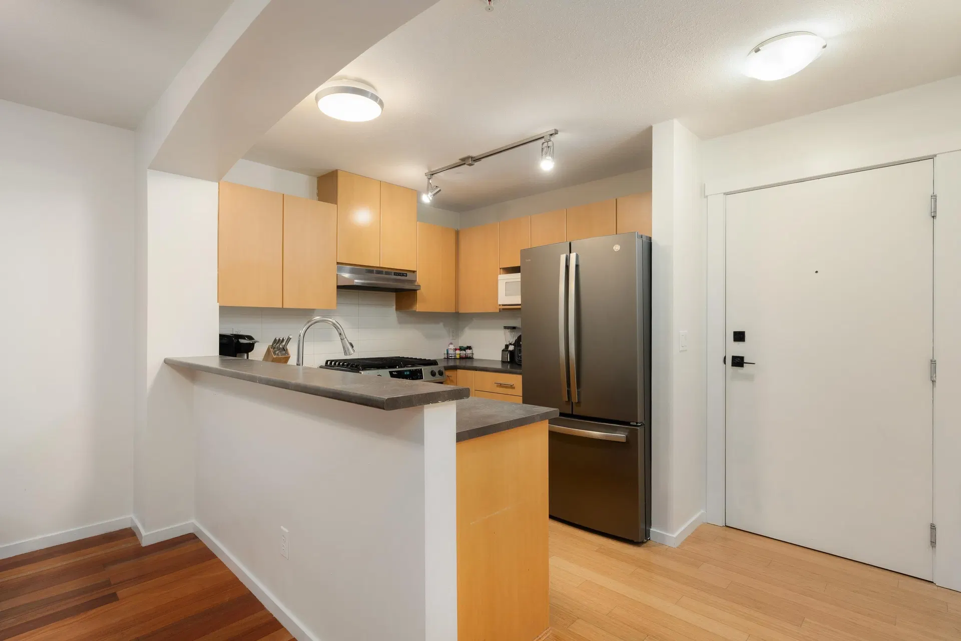 Photo 2 of 26 at #414 – 9319 University Crescent