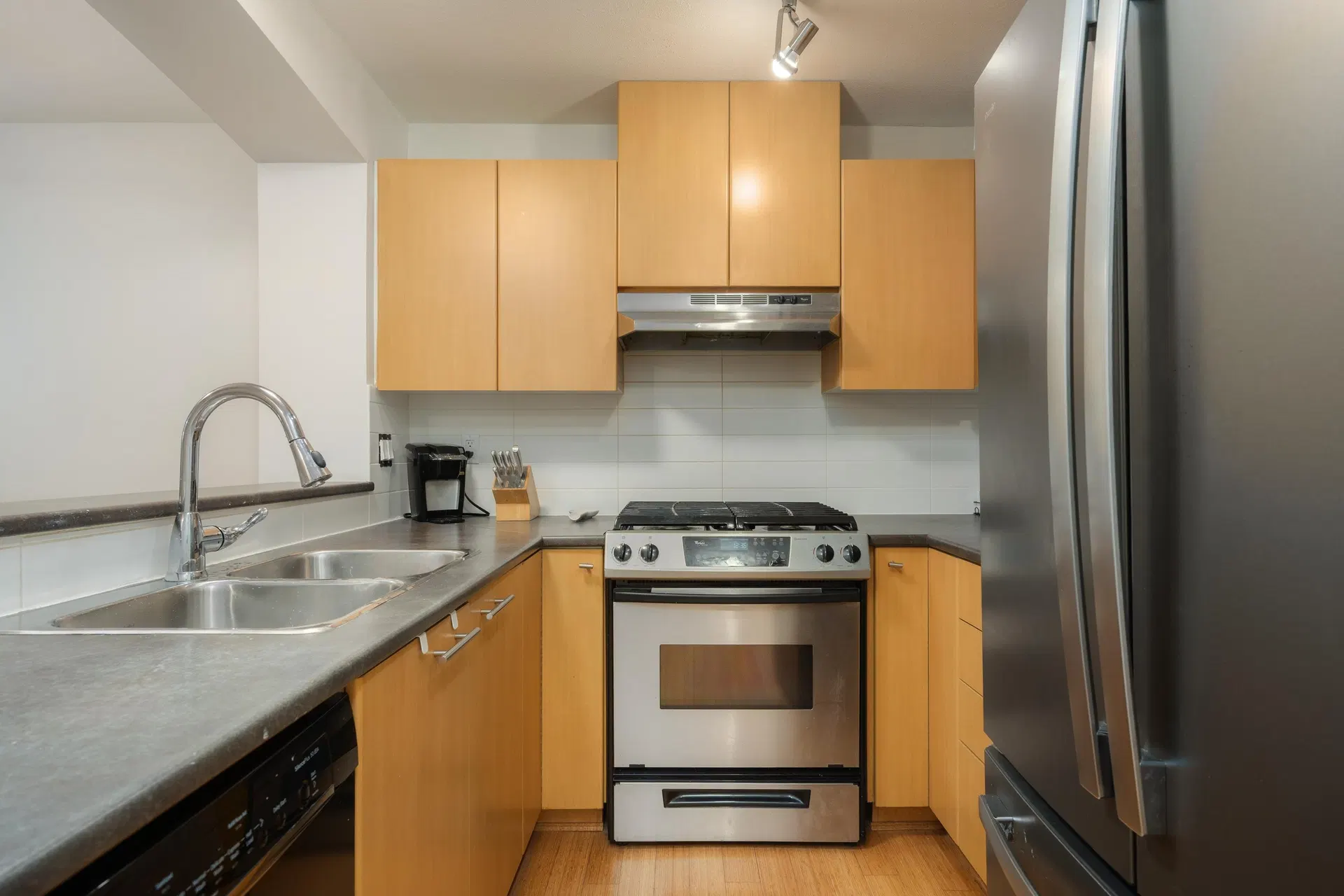 Photo 3 of 26 at #414 – 9319 University Crescent