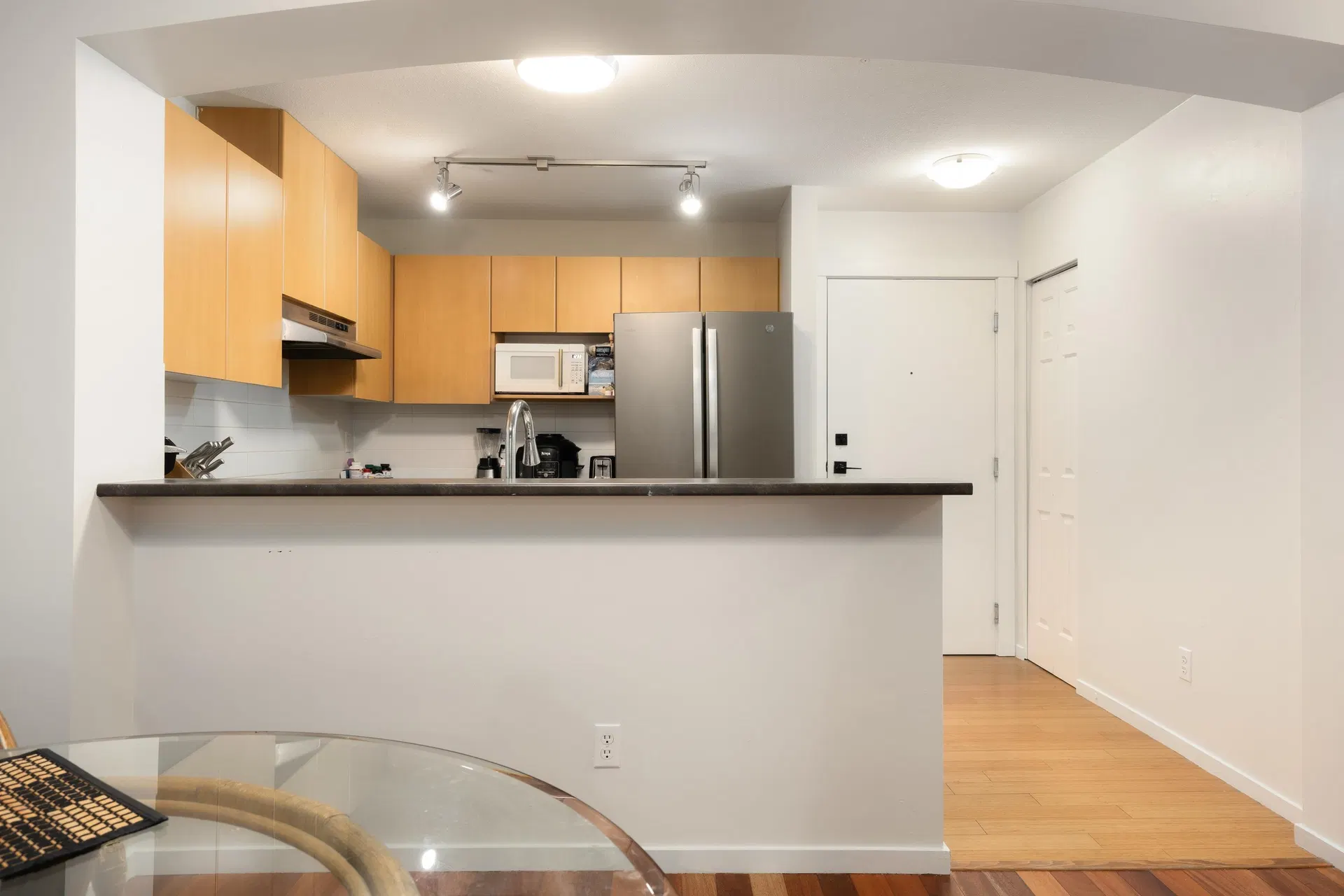 Photo 4 of 26 at #414 – 9319 University Crescent