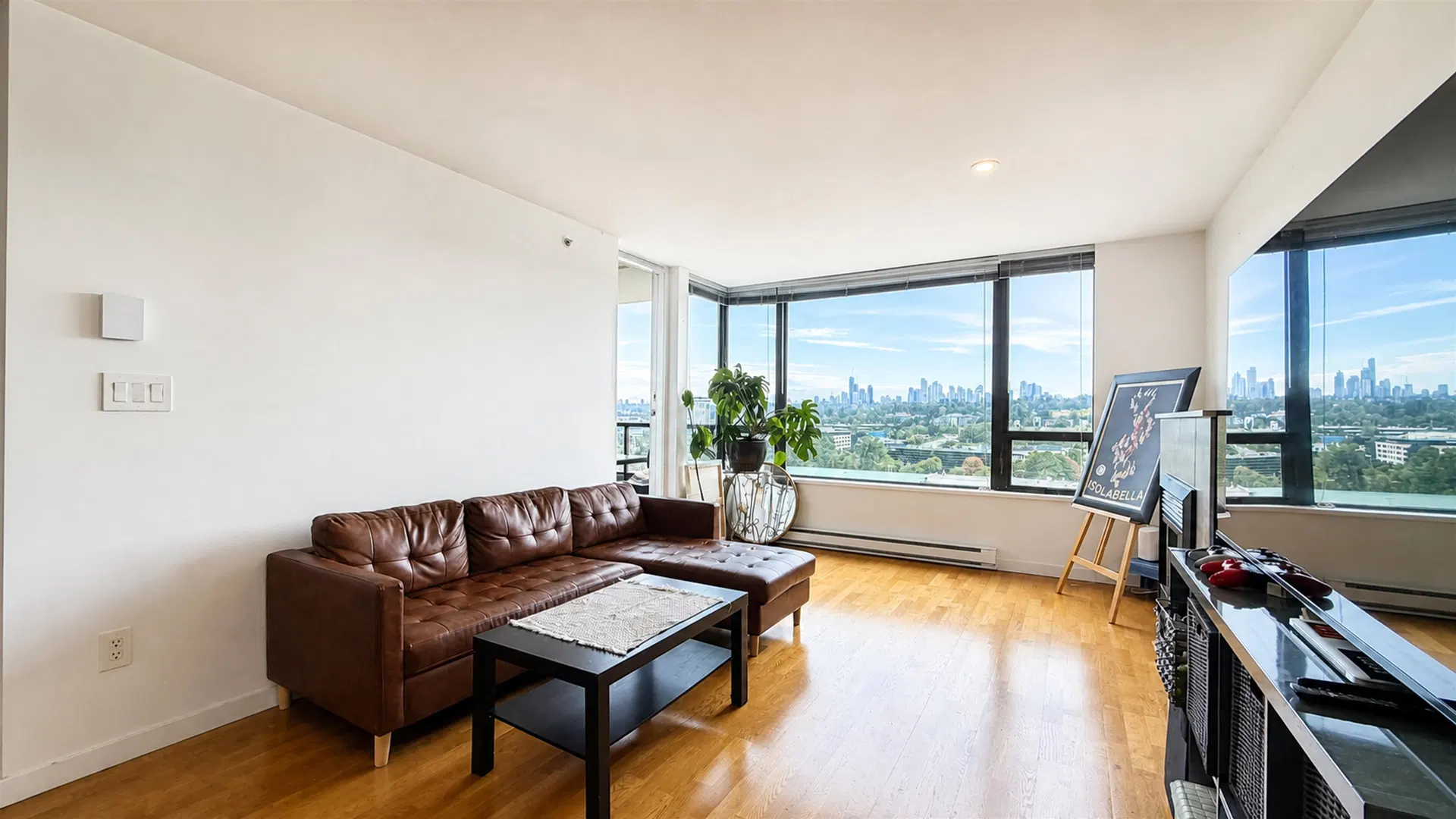 Photo 3 of 21 at #1607 – 4118 Dawson Street