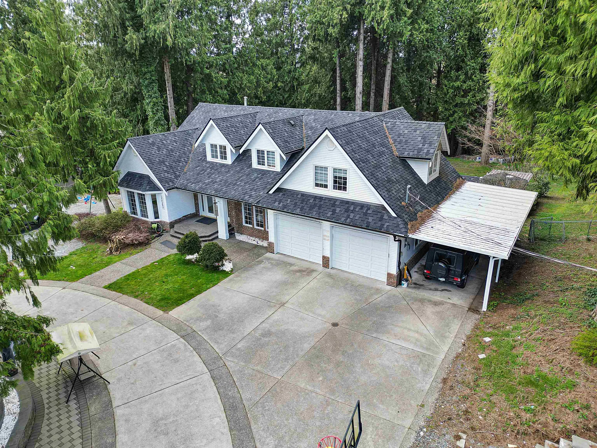 Photo 3 of 40 at 32563 Verdon Way