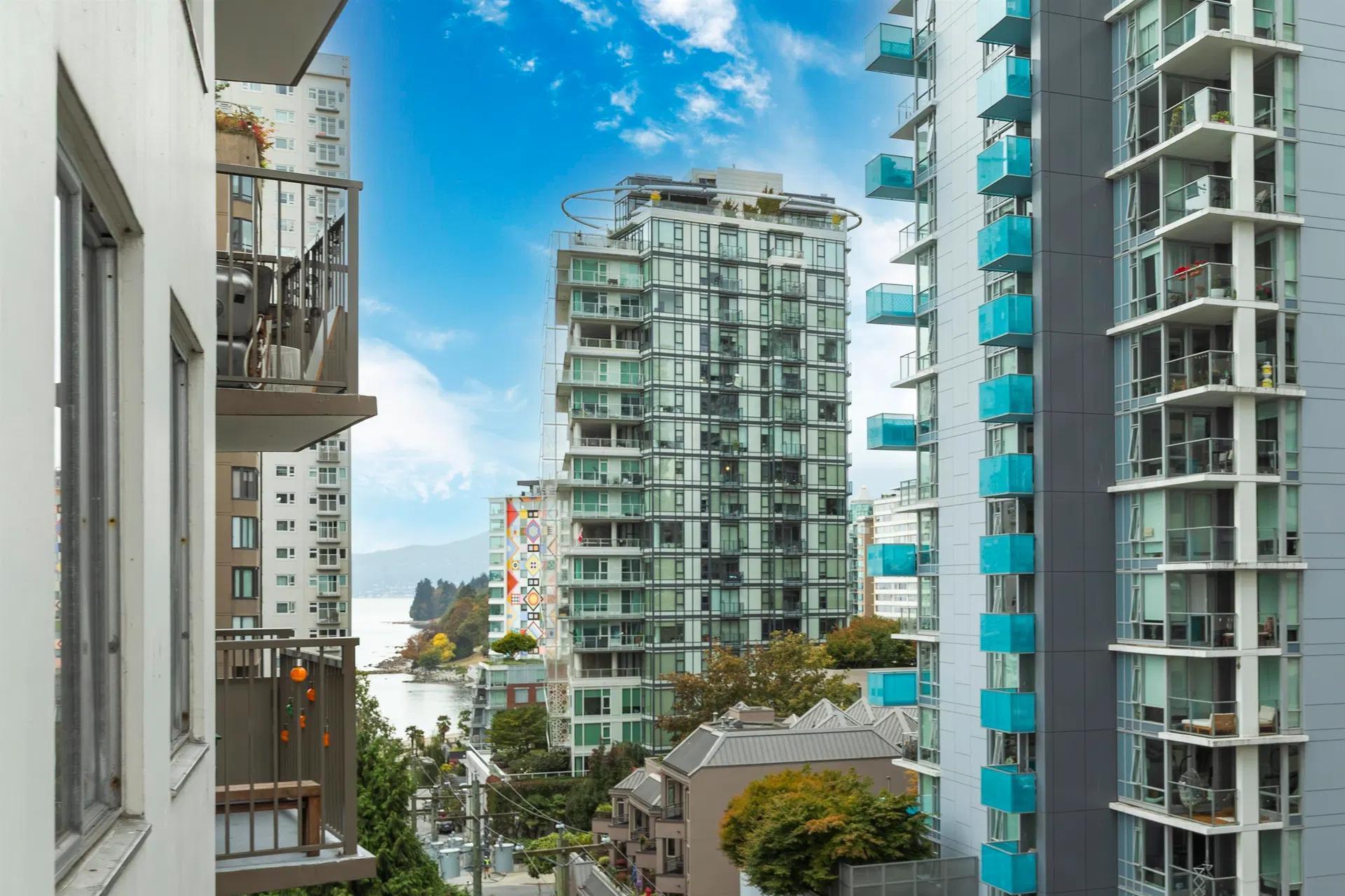#705 – 1251 Cardero Street