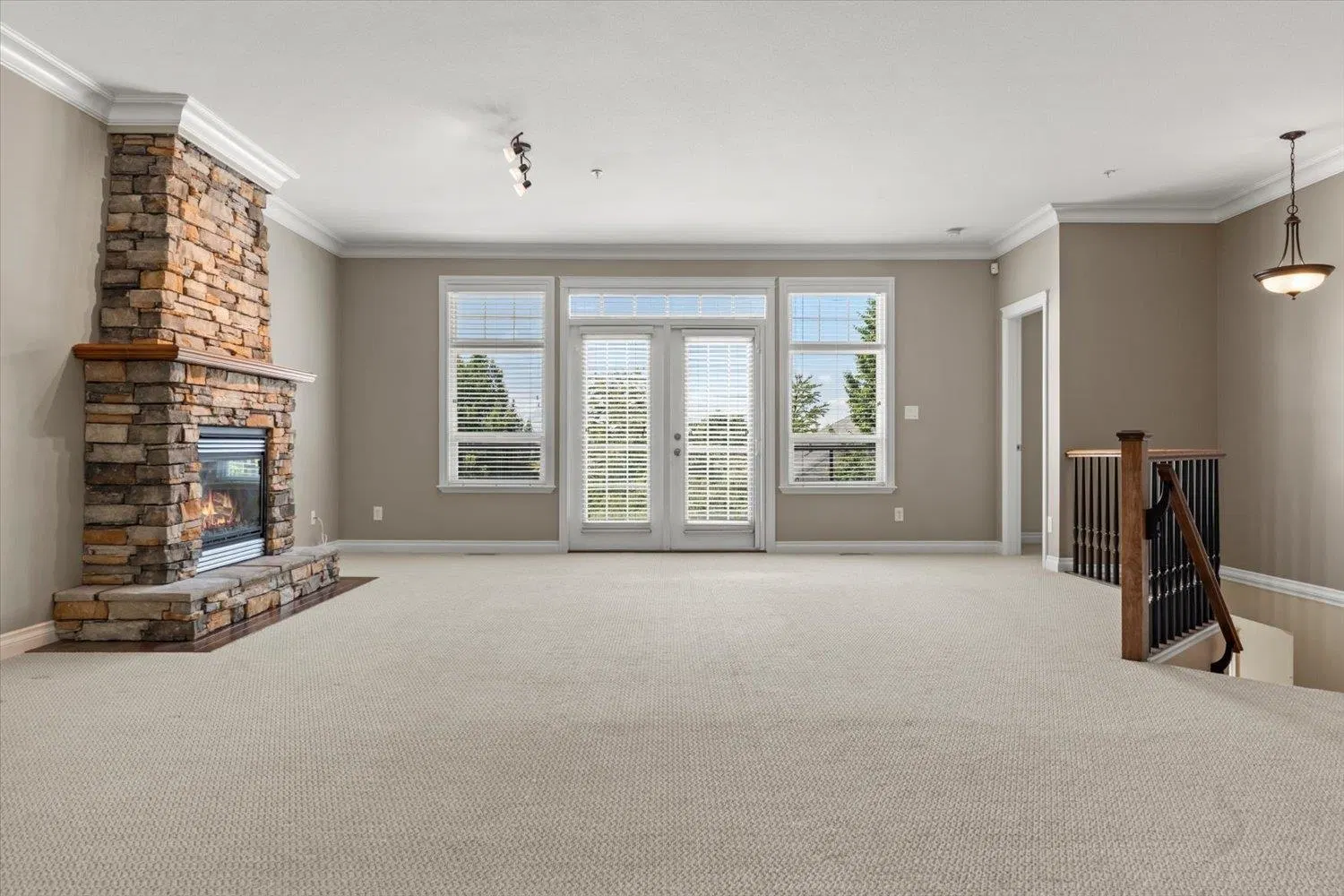 Photo 5 of 39 at #46 – 36260 Mckee Road