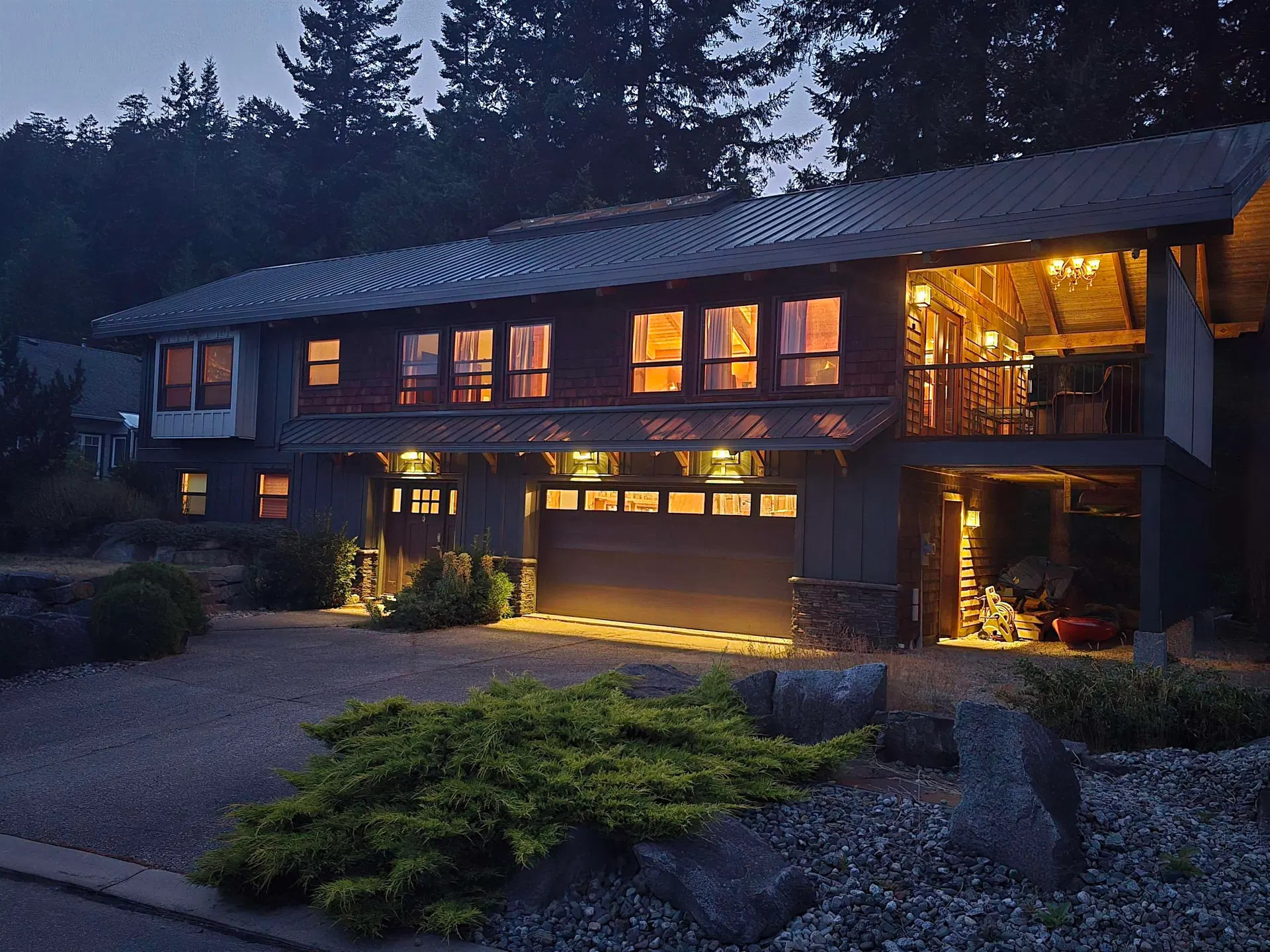 #4 – 4622 Sinclair Bay Road