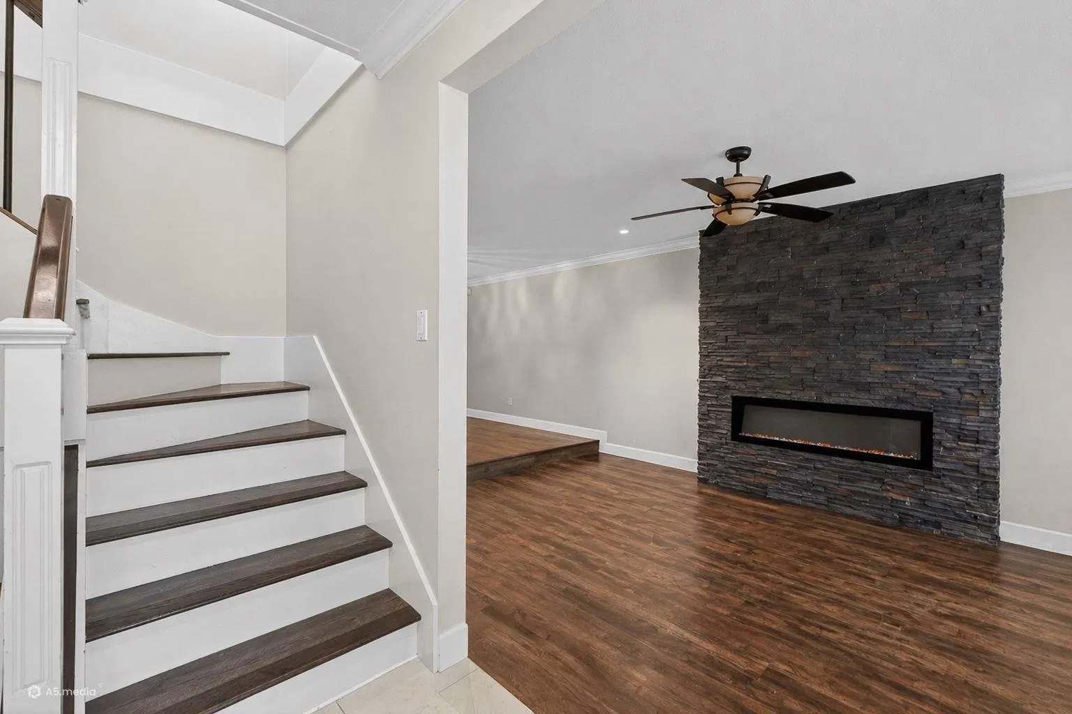 Photo 5 of 27 at 7325 123 Street