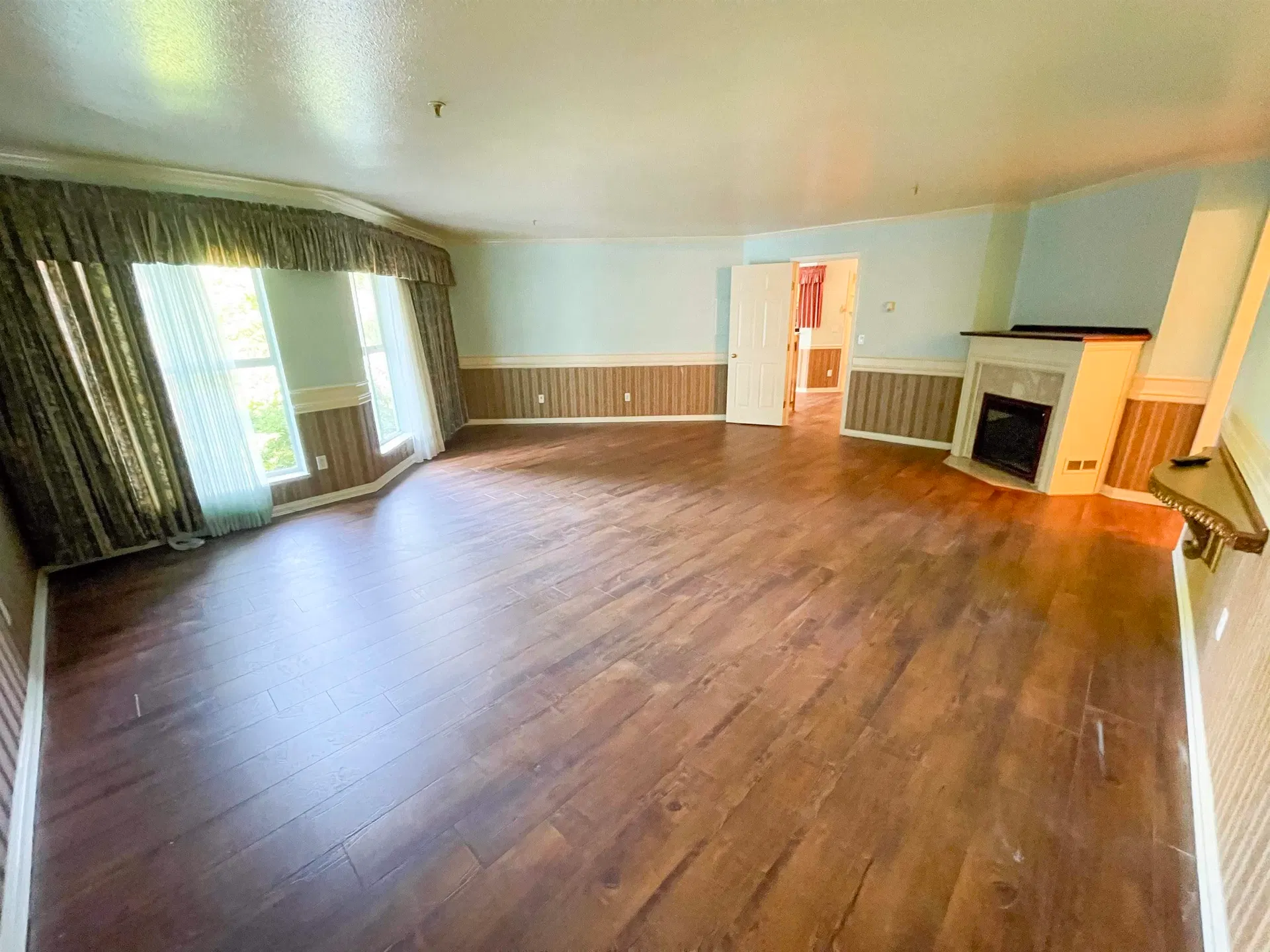 Photo 5 of 24 at #319 – 7161 121 Street