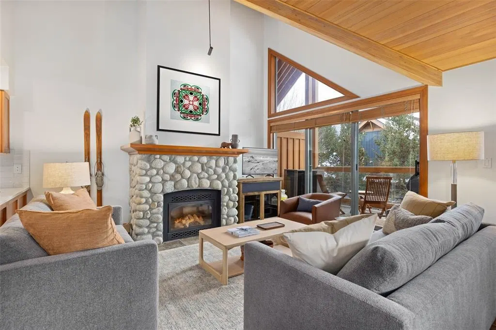 Photo 2 of 23 at A – 4847 Casabella Crescent