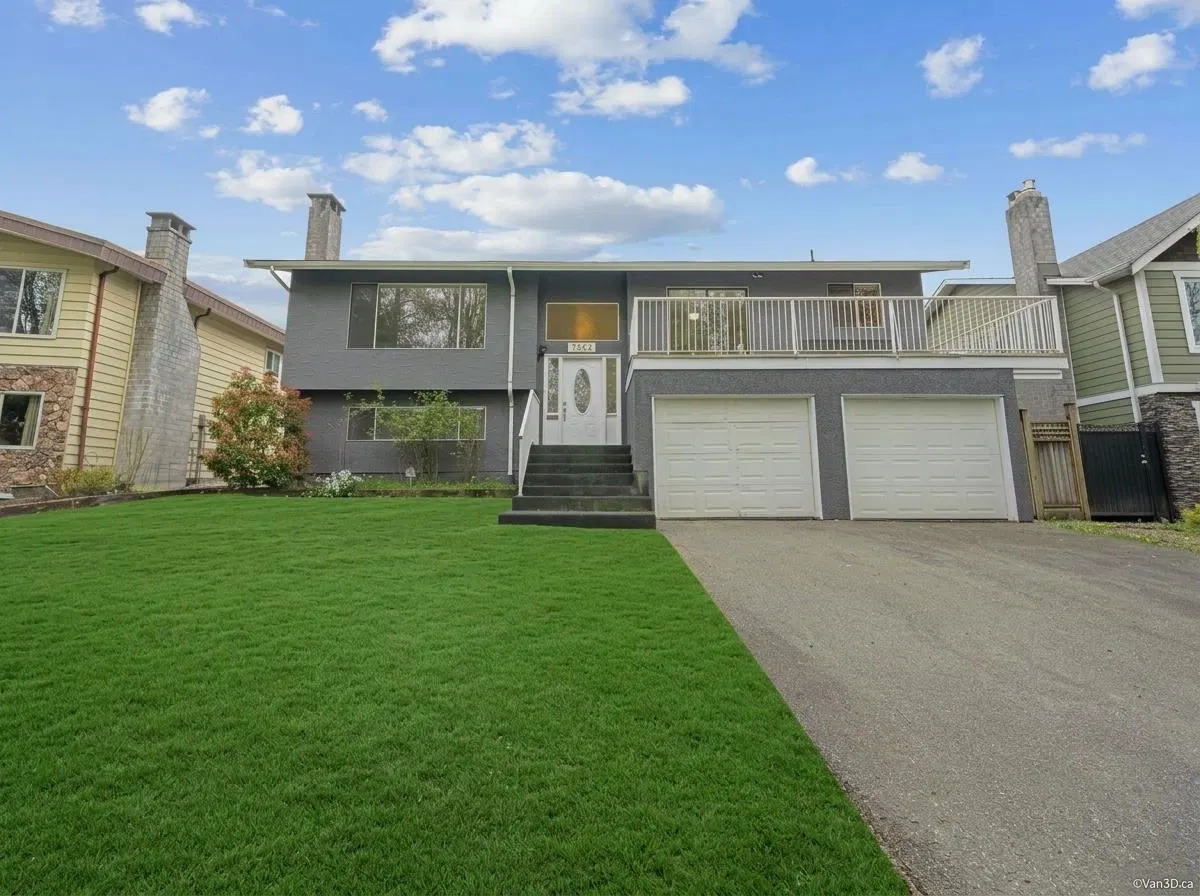 Photo 1 of 36 at 7942 Lakefield Drive