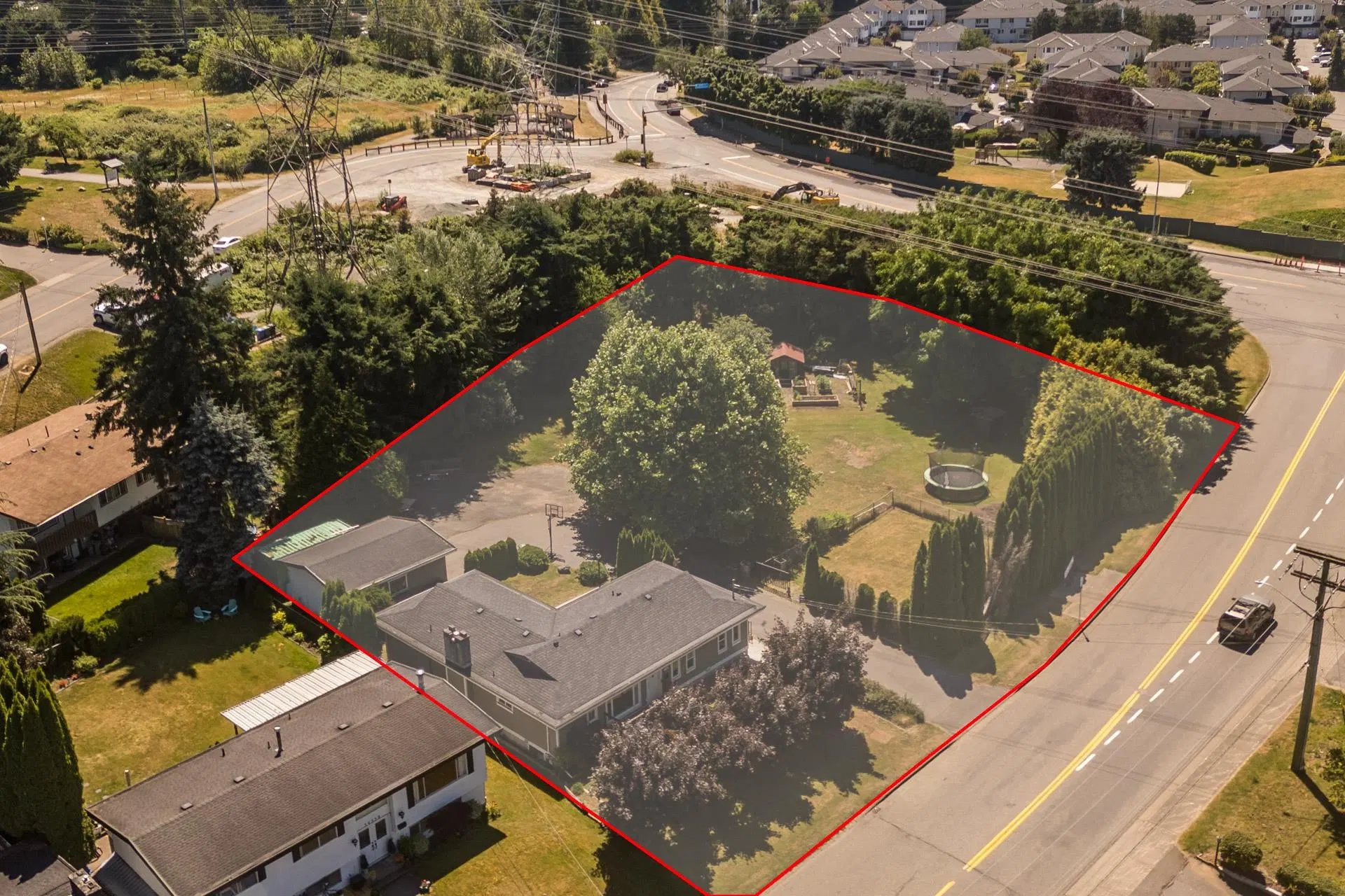 Photo 2 of 40 at 34348 Laburnum Avenue