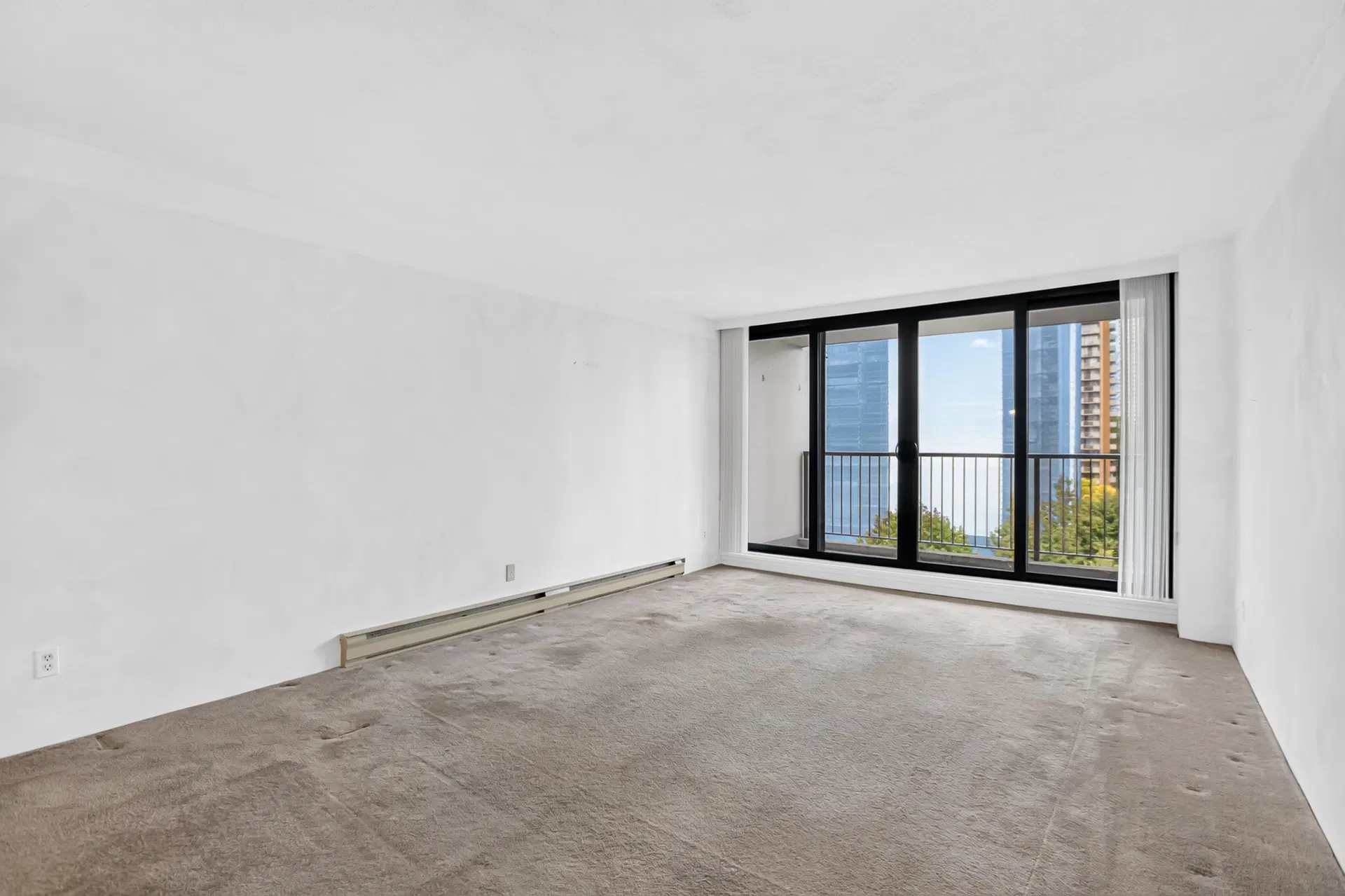 Photo 5 of 27 at #801 – 4165 Maywood Street