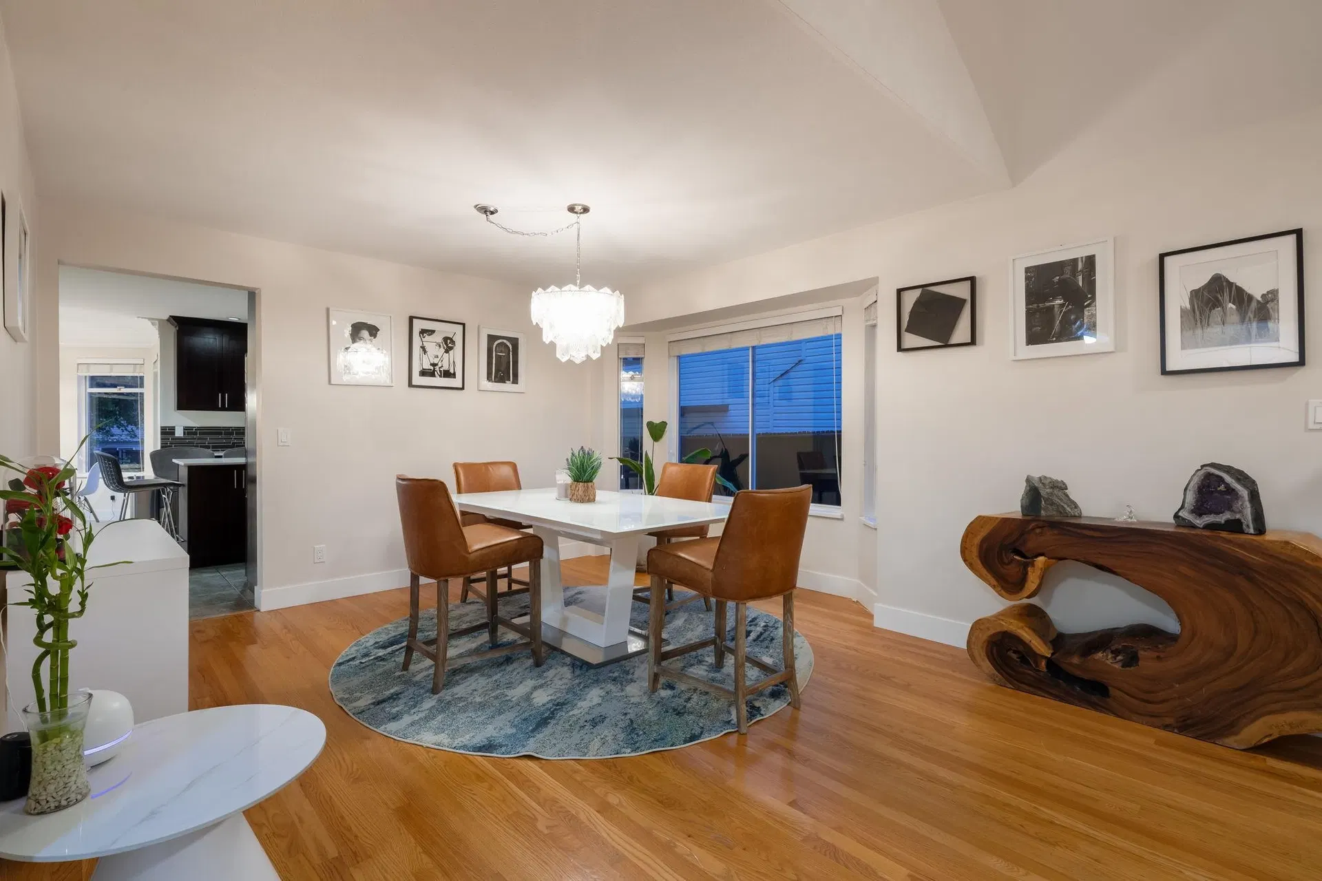 Photo 4 of 27 at 15295 111a Avenue