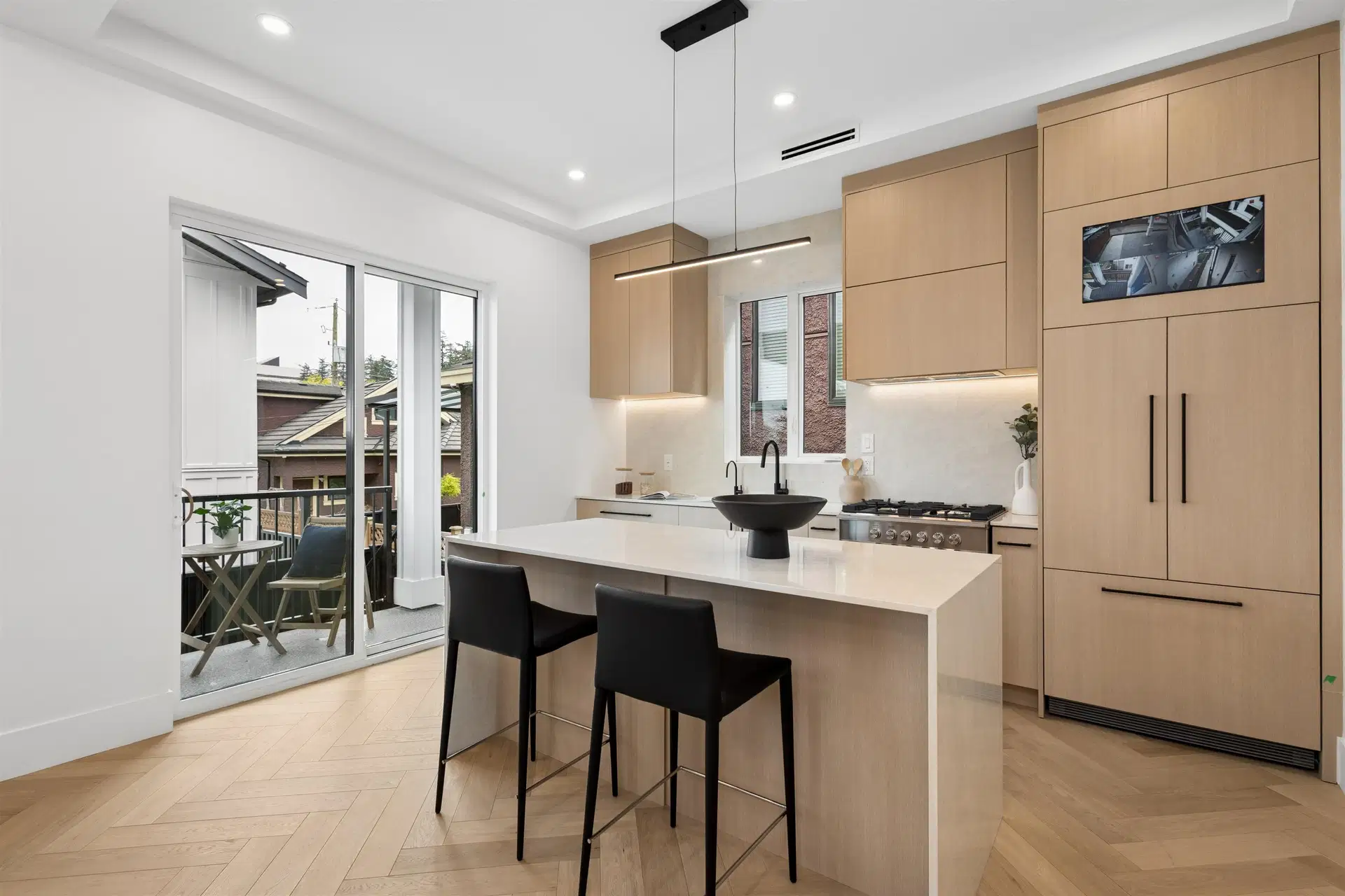 #1 – 3637 46th Avenue