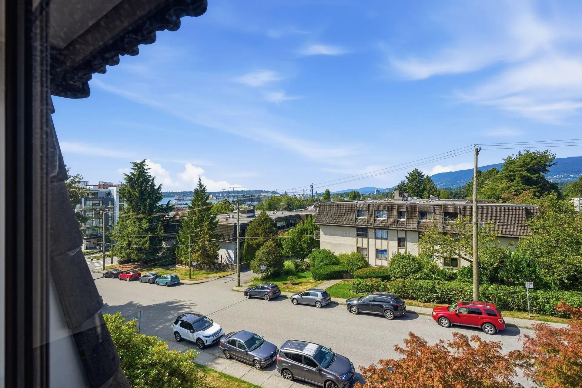 Photo 5 of 40 at #305 – 275 W 2nd Street
