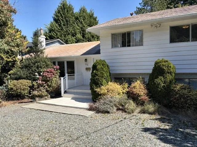 Photo 1 of 1 at 1074 Bayview Drive