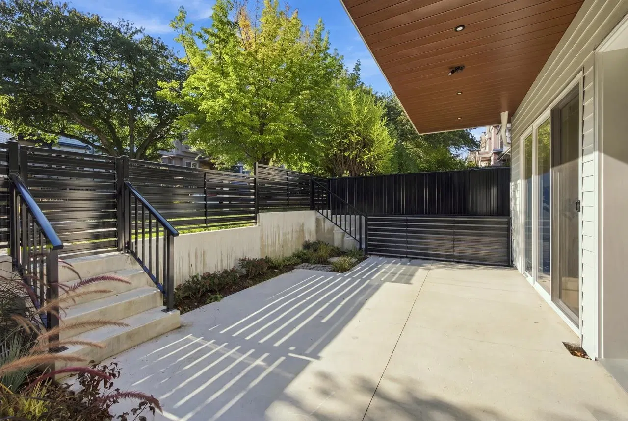 Photo 5 of 35 at #1 – 3185 Graveley Street