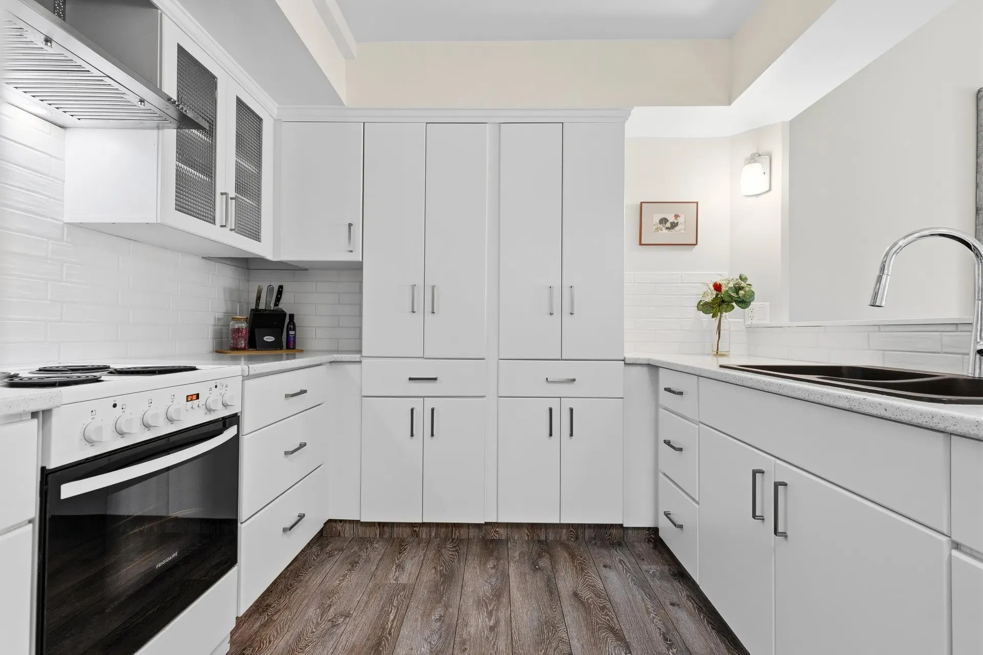 Photo 2 of 38 at #6 – 45915 Cheam Avenue