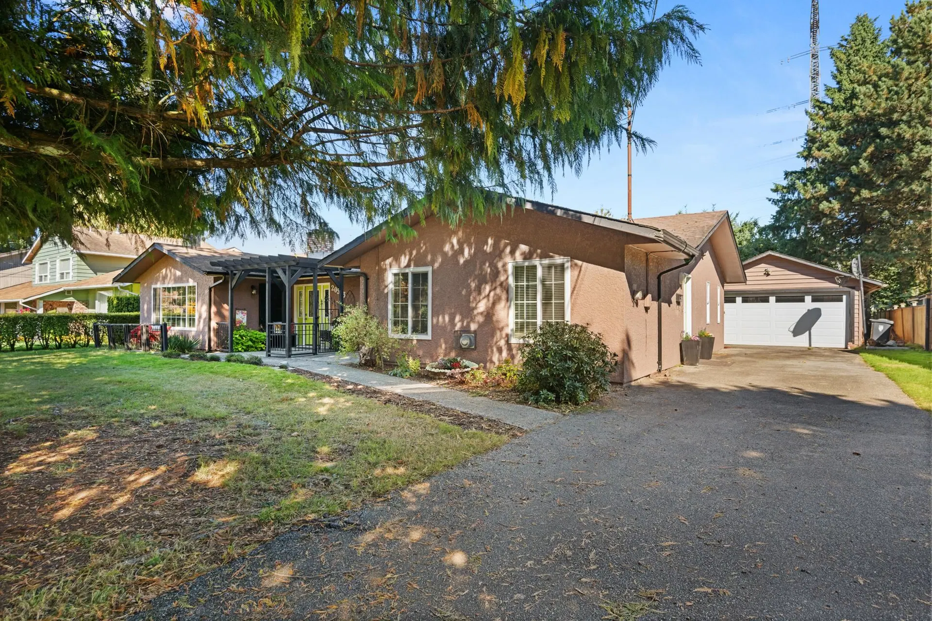 Photo 1 of 40 at 20553 43a Avenue