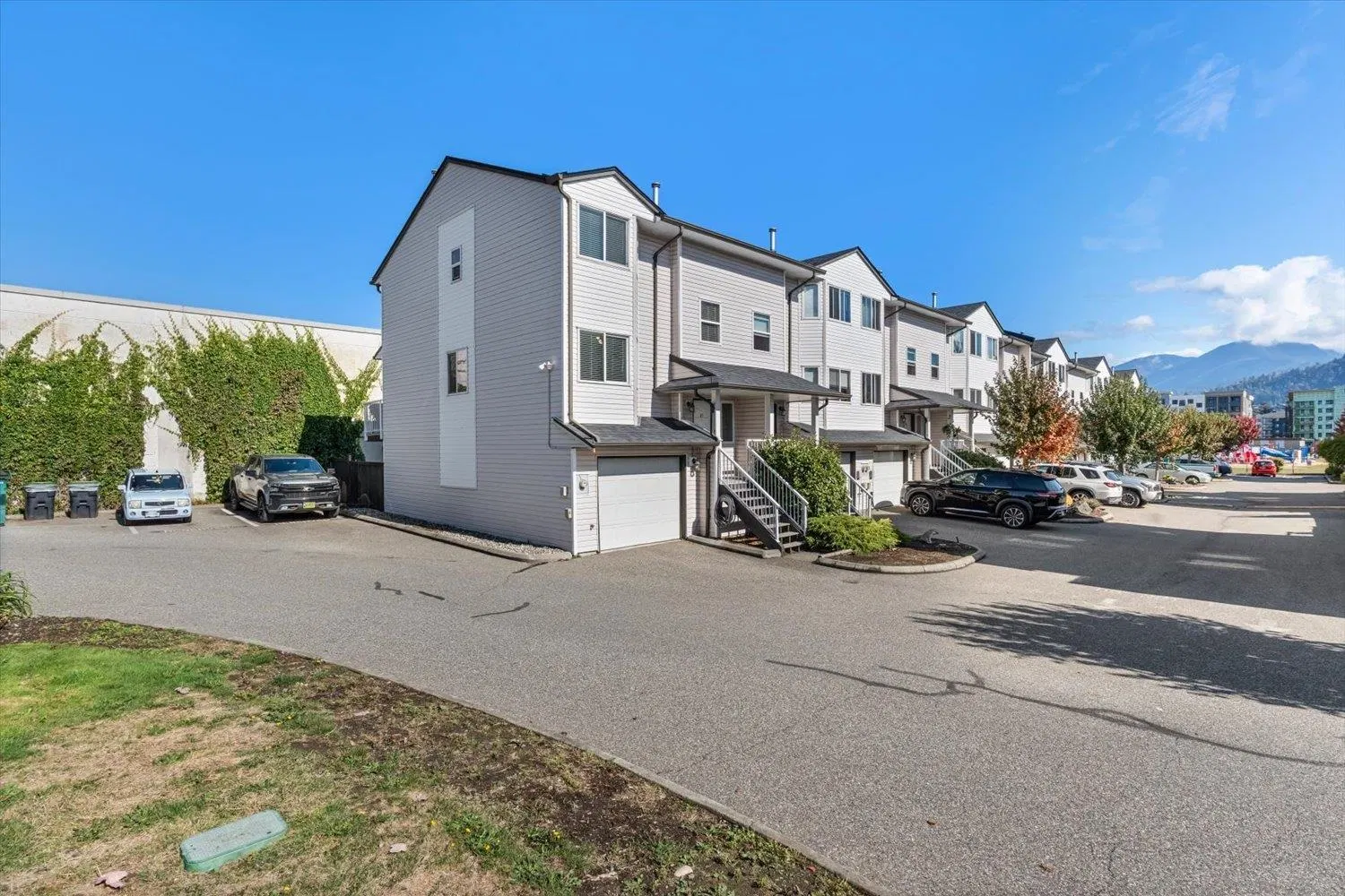 Photo 2 of 33 at #47 – 5950 Vedder Road