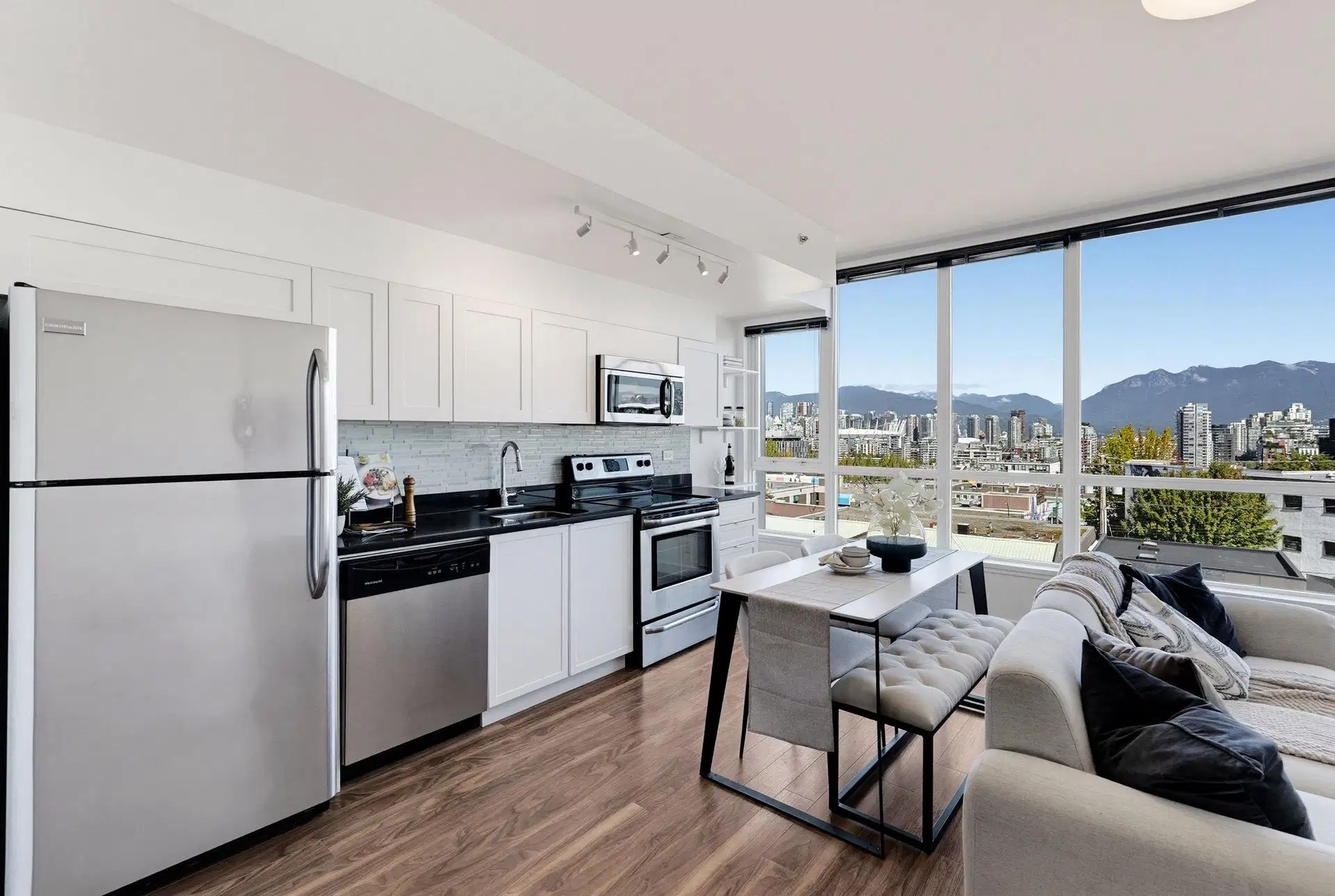 #409 – 2511 Quebec Street