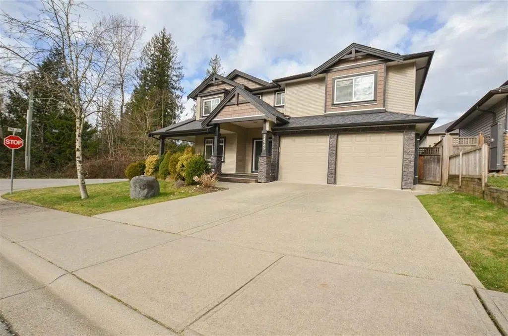Photo 3 of 18 at 24905 108a Avenue