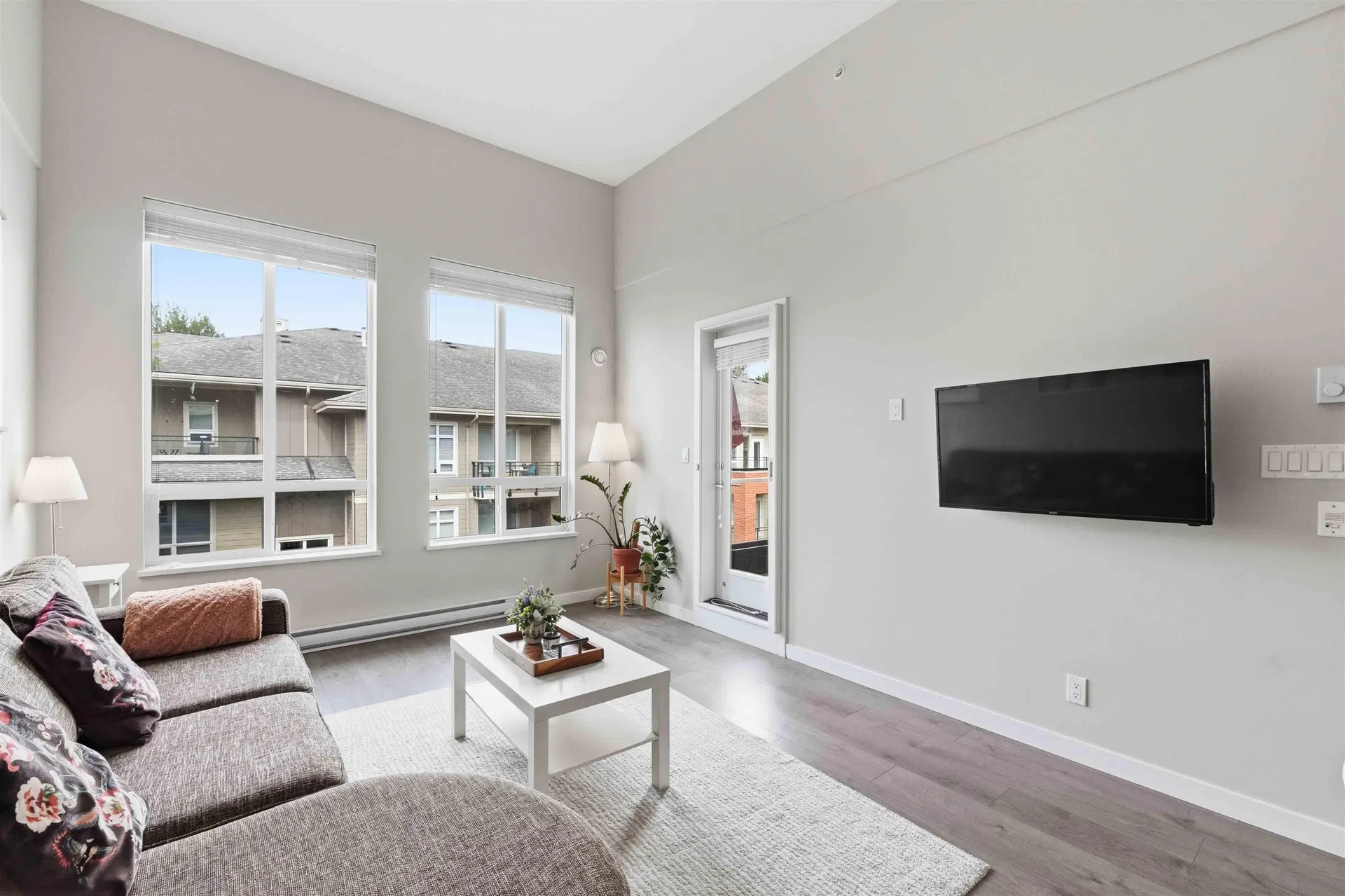 E405 – 20211 66 Avenue
