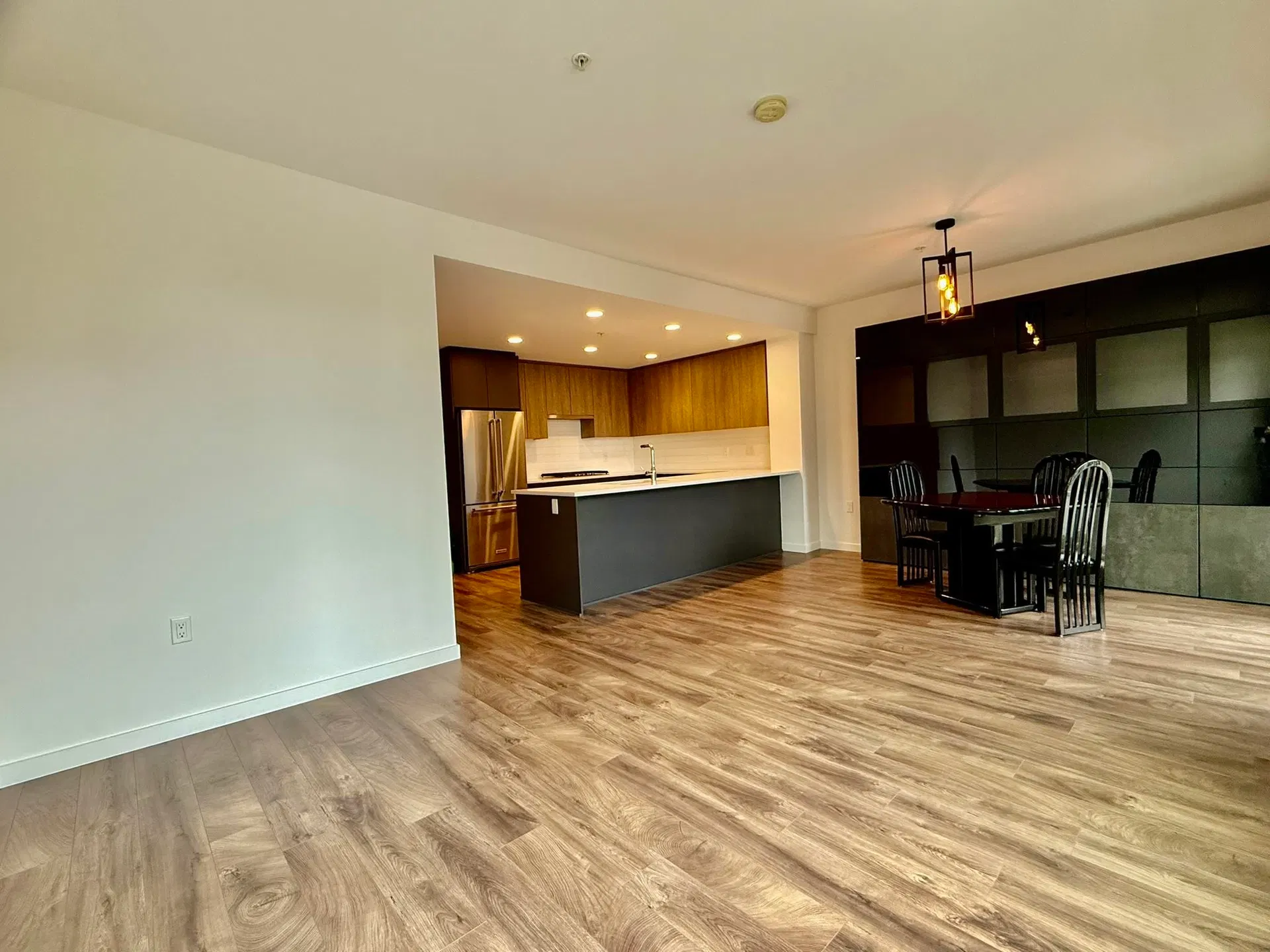 Photo 5 of 29 at #312 – 621 Regan Avenue