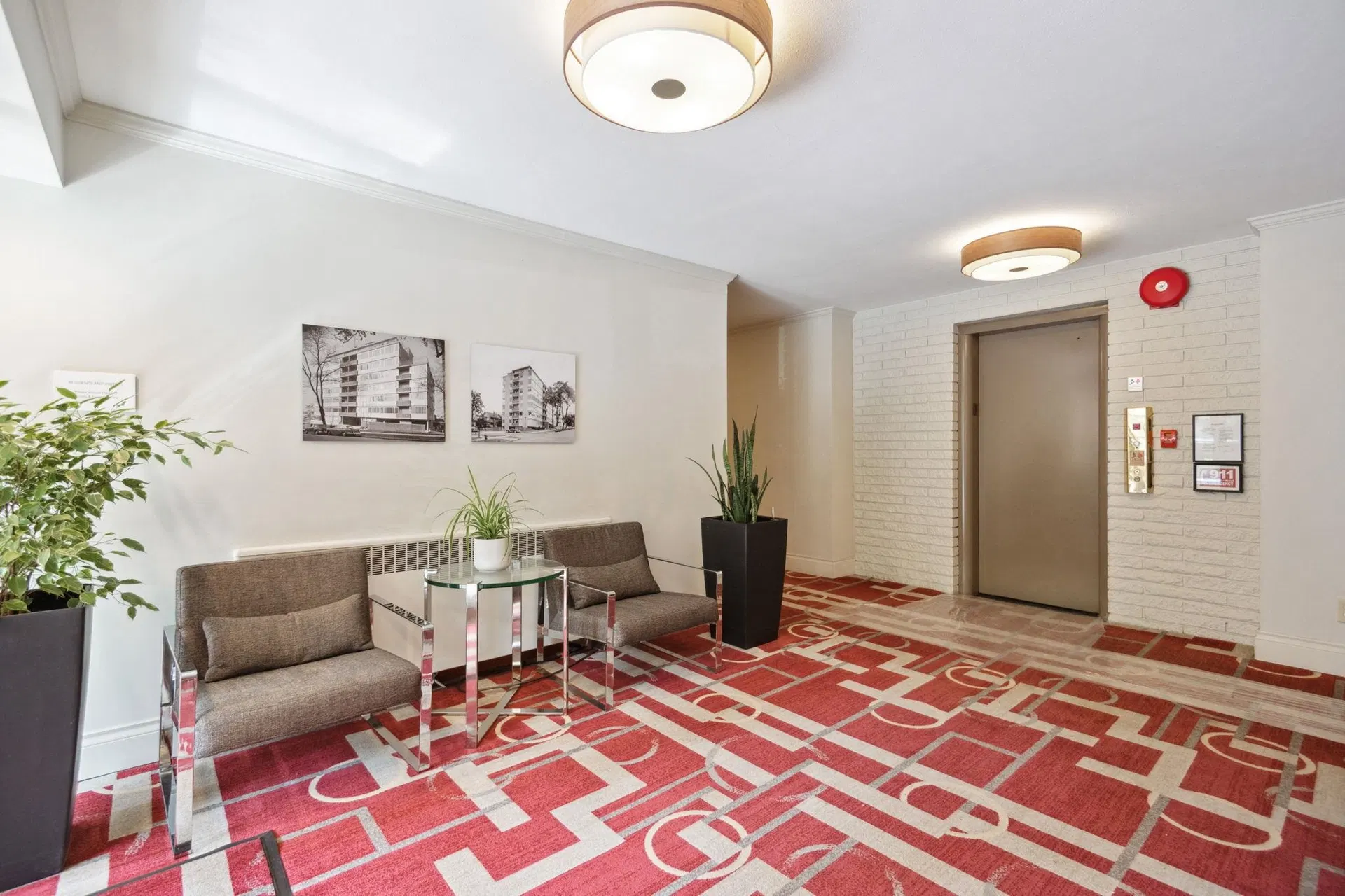 Photo 3 of 35 at #401 – 1315 Cardero Street