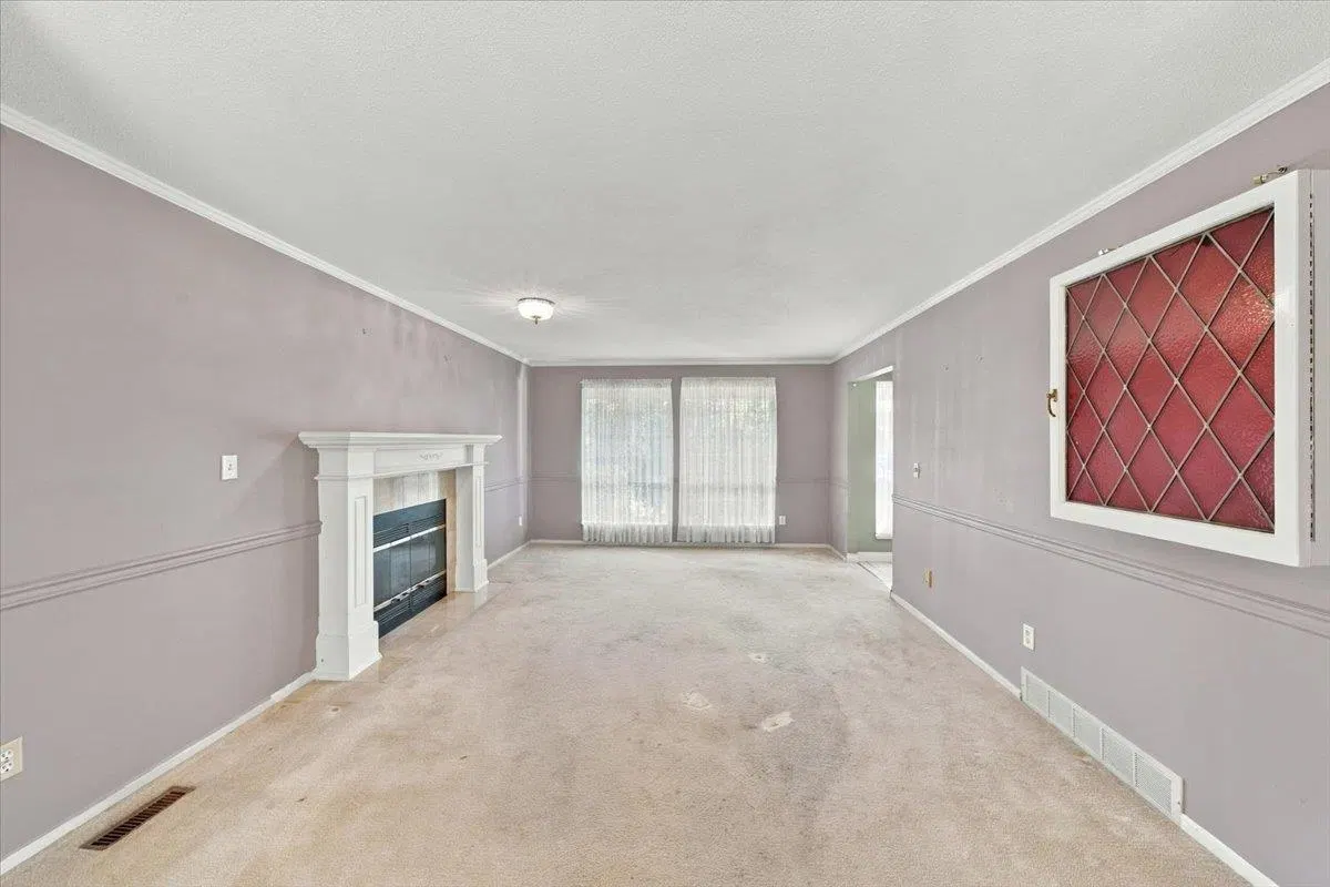 Photo 4 of 35 at 21583 126 Avenue