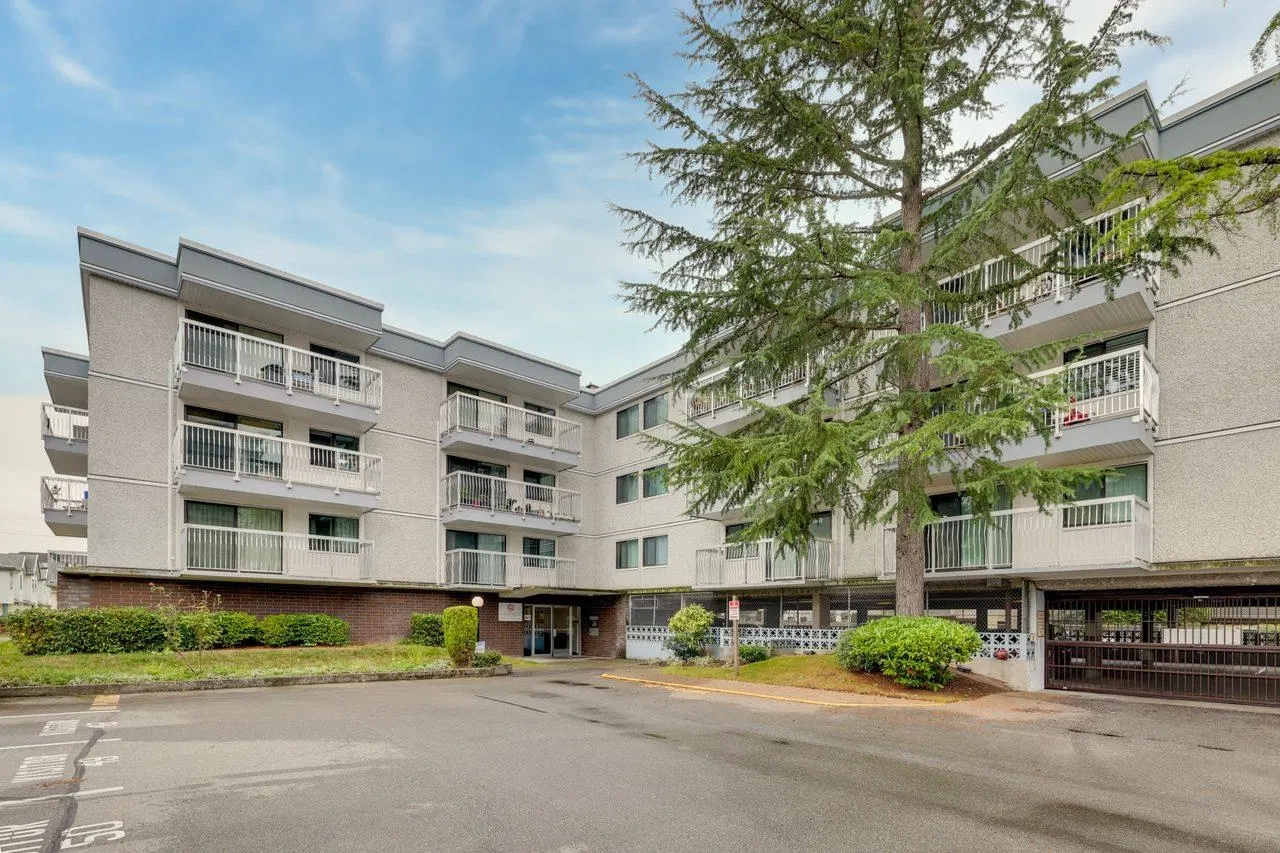 Photo 1 of 22 at #212 – 6420 Buswell Street