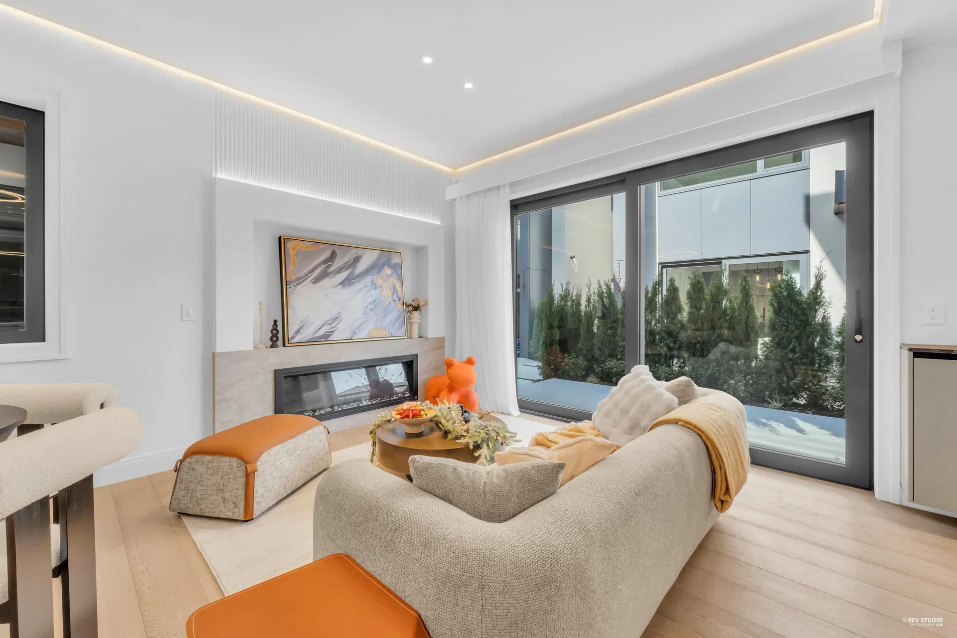 Photo 4 of 29 at #2 – 1177 W 33rd Avenue