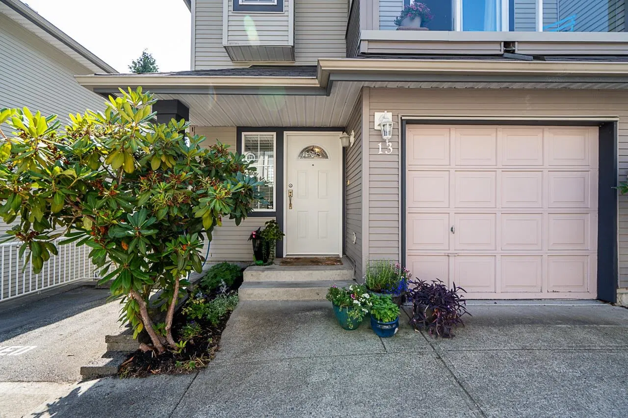 Photo 1 of 35 at #13 – 11229 232 Street