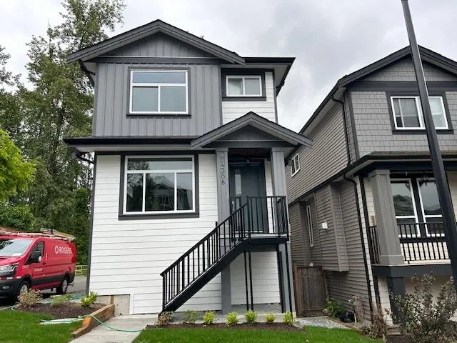 Photo 1 of 24 at 24308 101a Avenue