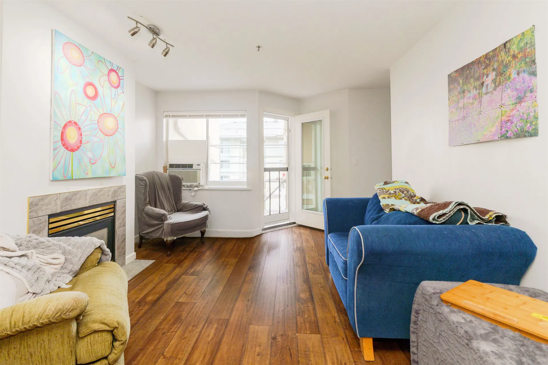 Photo 1 of 22 at #404 – 22351 St Anne Avenue