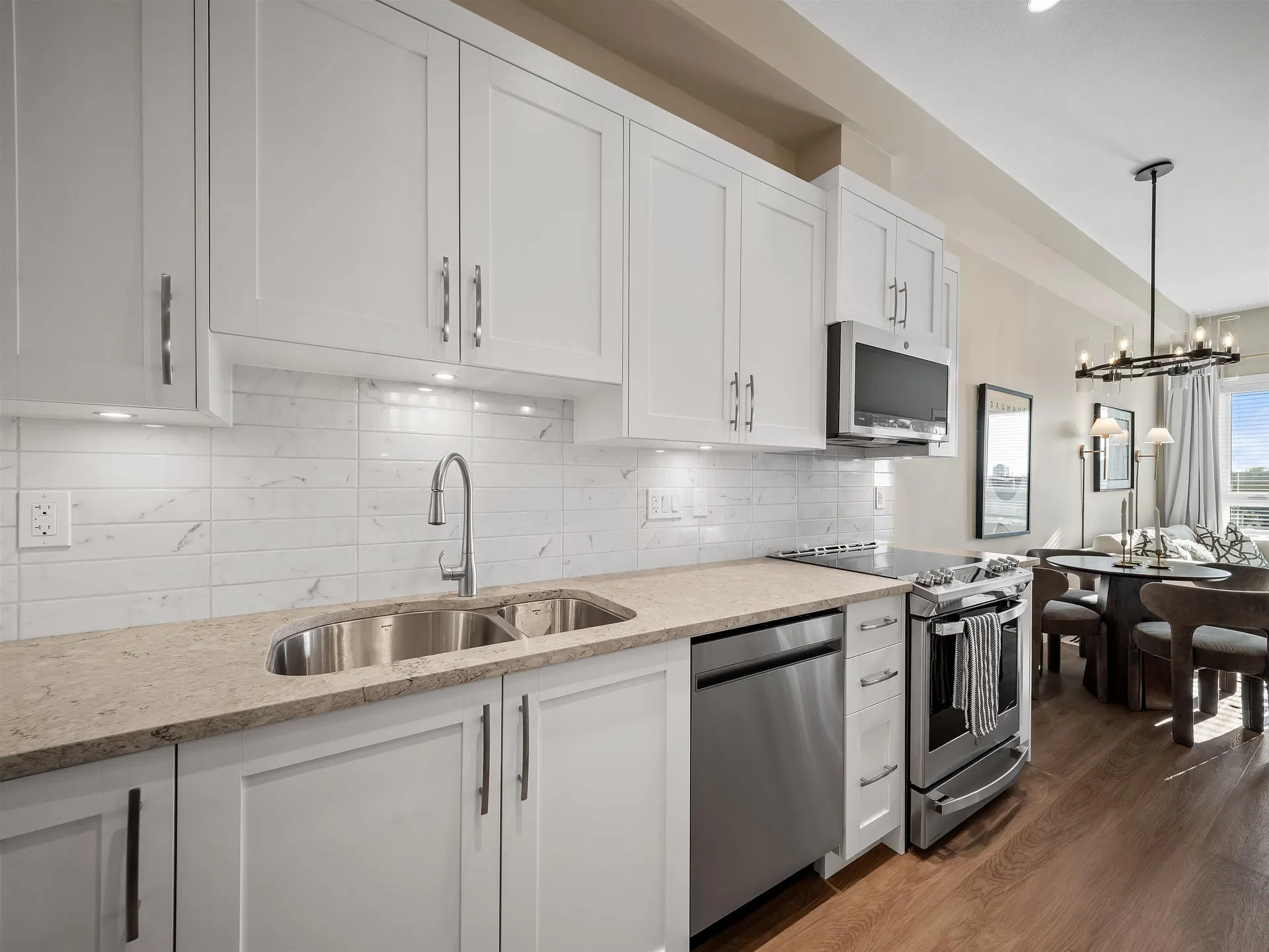 Photo 4 of 27 at A321 – 8233 208b Street Street