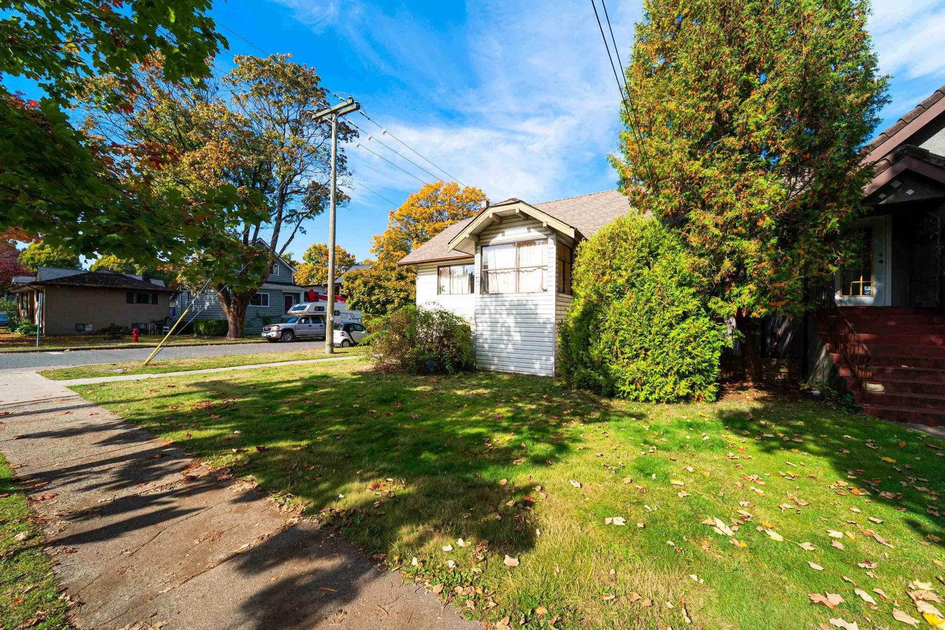 Photo 5 of 21 at 111 E 18th Avenue