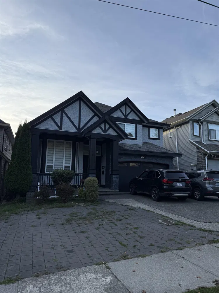 Photo 3 of 4 at 5949 125 Street