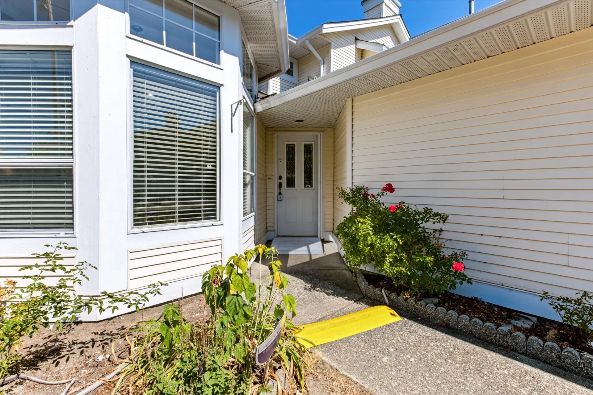 Photo 2 of 39 at #18 – 9208 208 Street